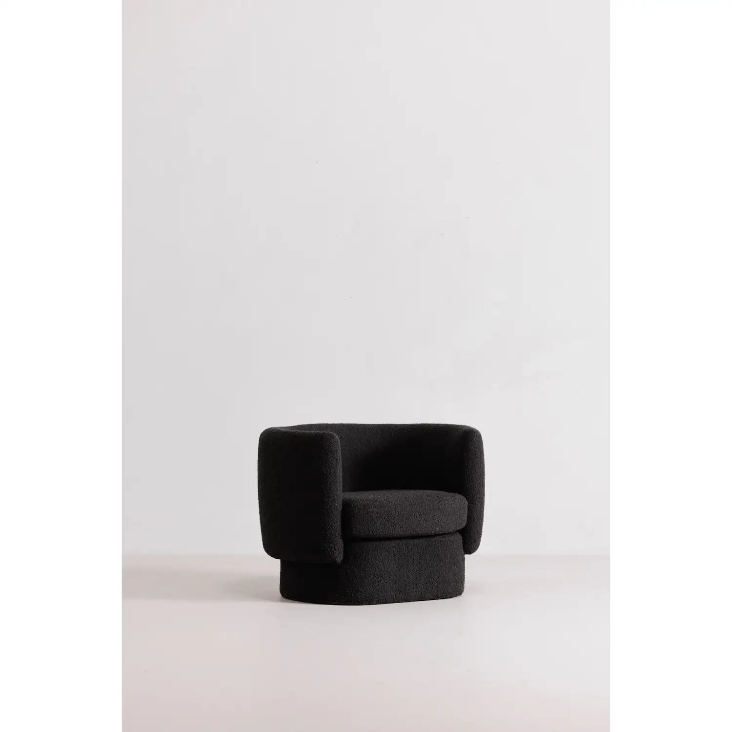 MOES, KOBA ACCENT CHAIRS, LOUNGE