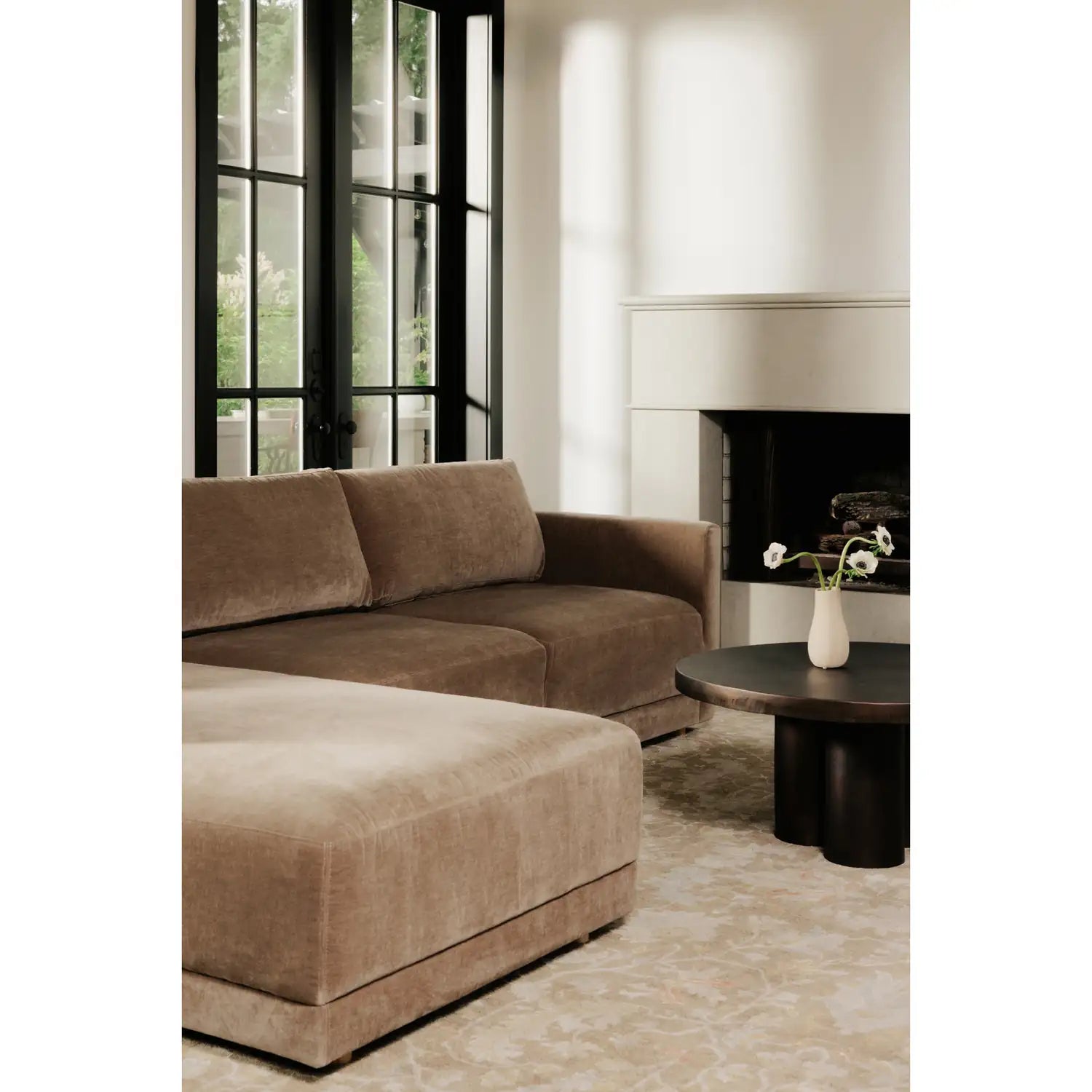 MOES, BRYN SECTIONALS, SOFA