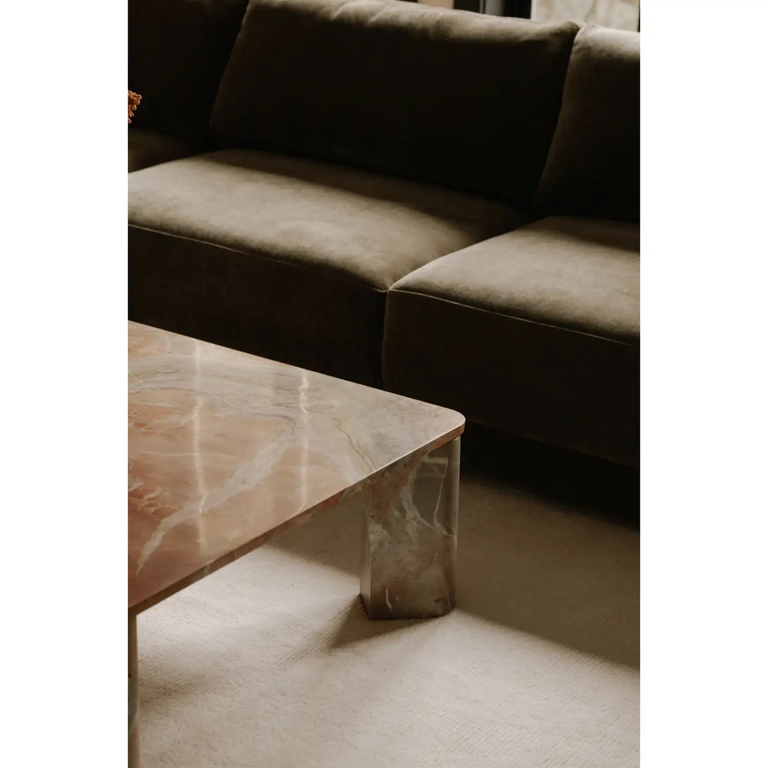 MOES, BRYN SECTIONALS, SOFA
