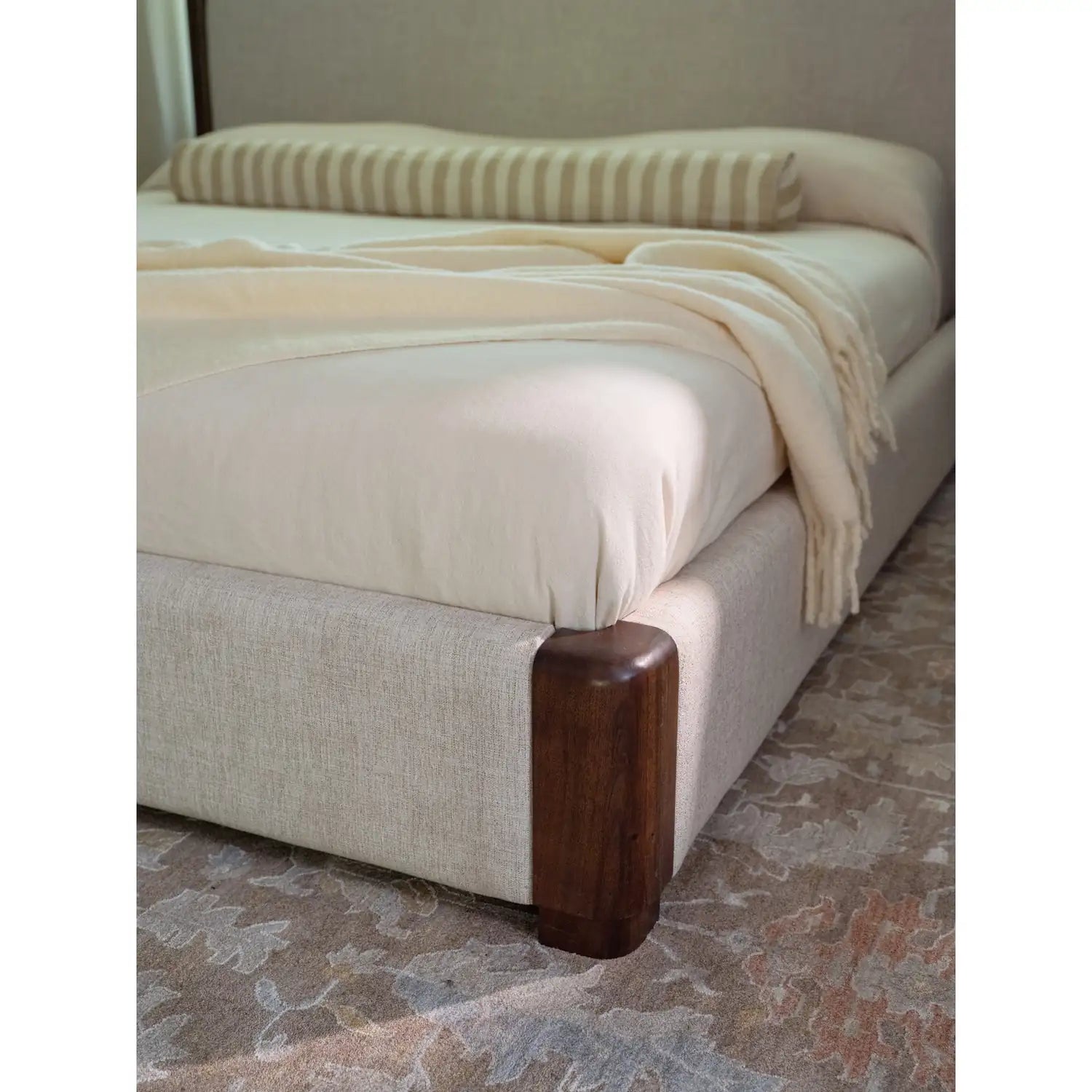 MOE'S, BOWER BEDS, BEDS