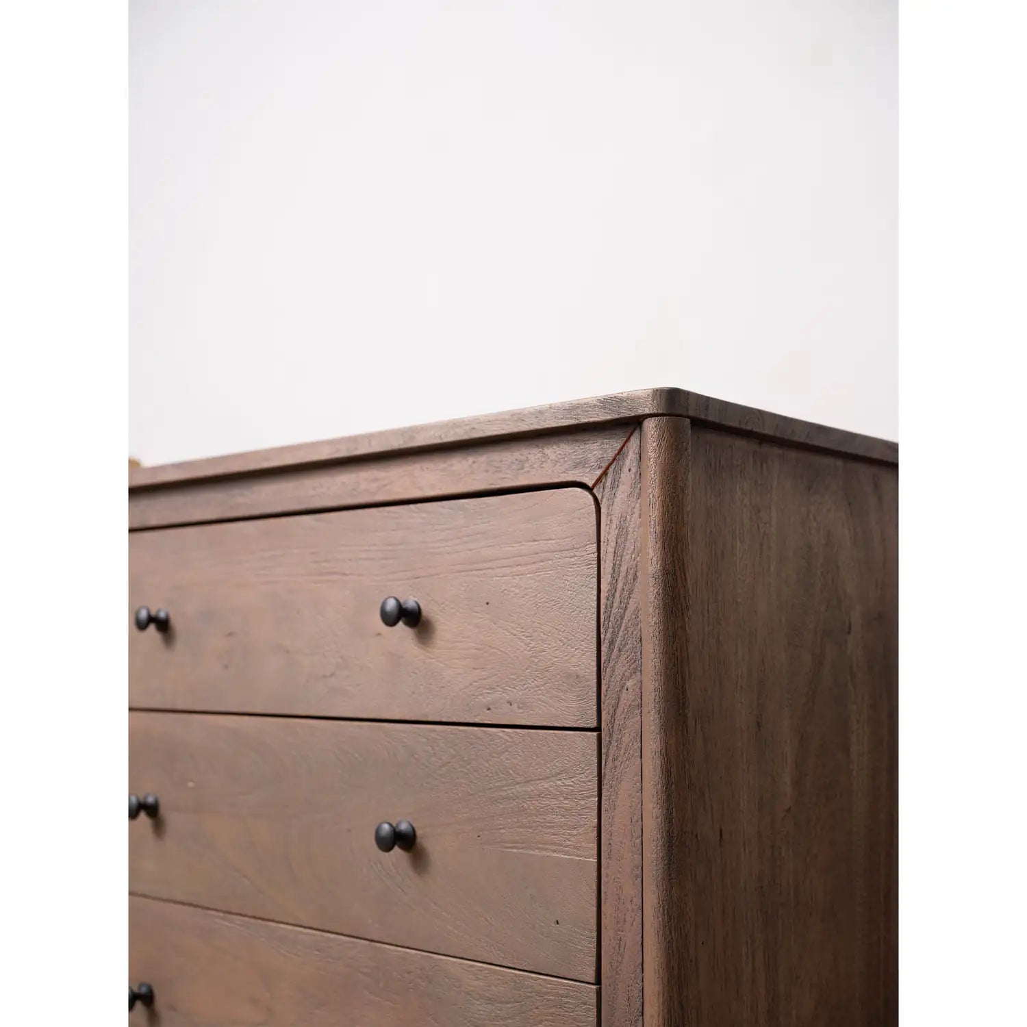 MOES, MABEL DRESSERS, DRESSERS