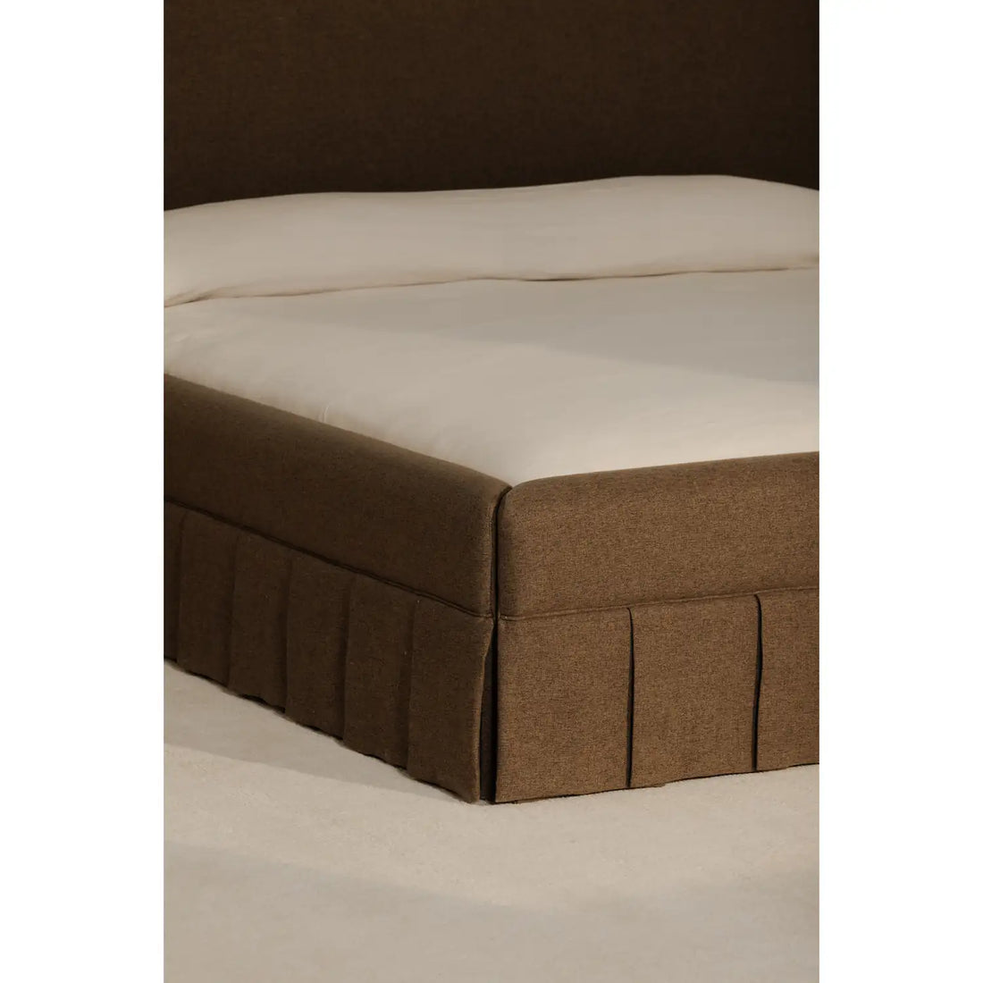 MOE'S, MAREN BEDS, BEDS