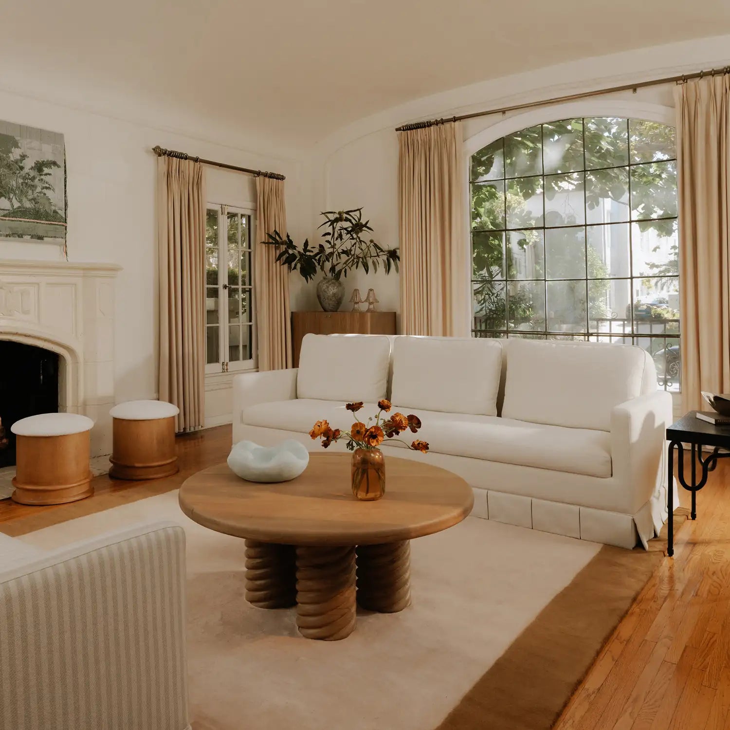 MOES, PELLICANO SOFAS, SOFA