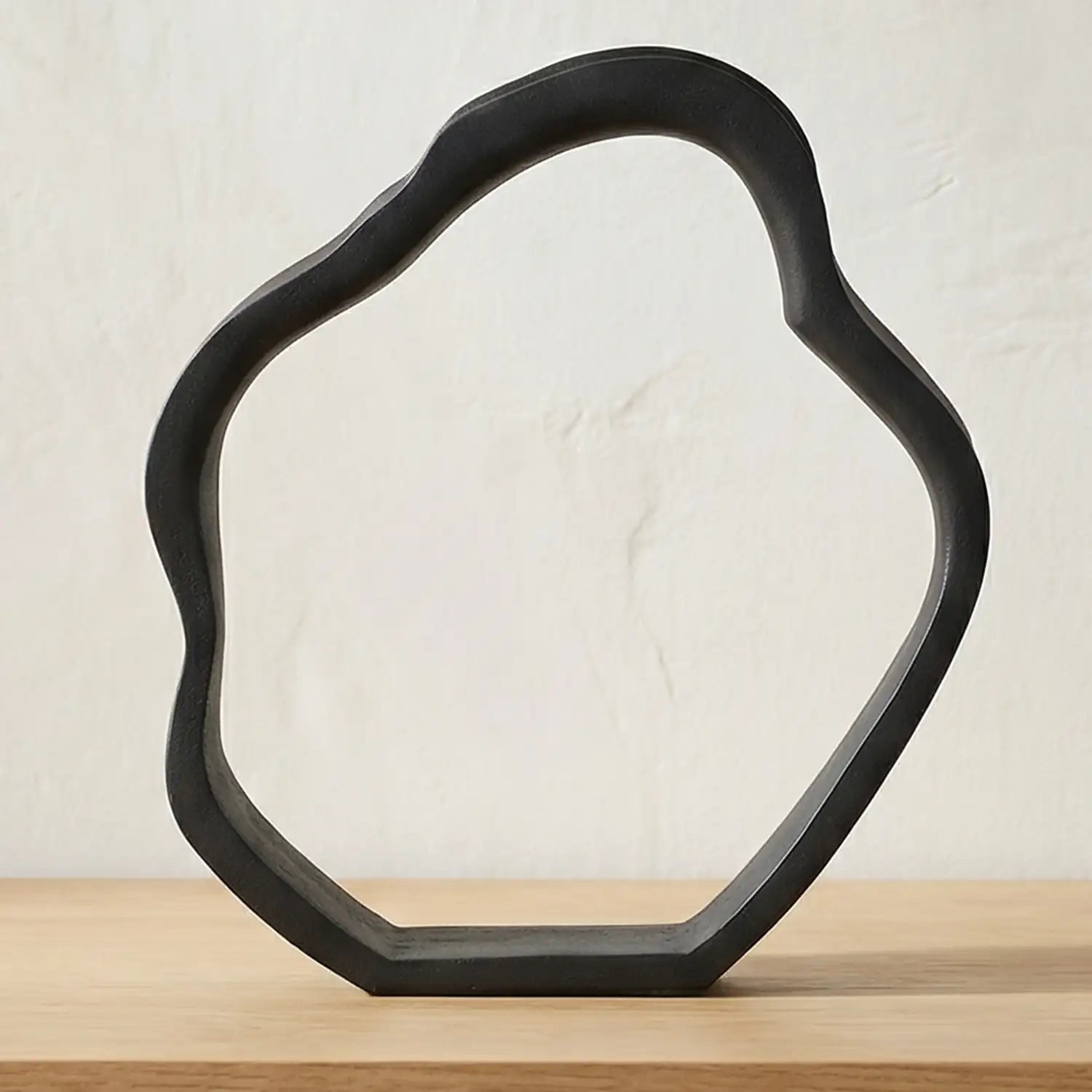 MOES EMINENCE STATUES & SCULPTURES - Decorative Accents