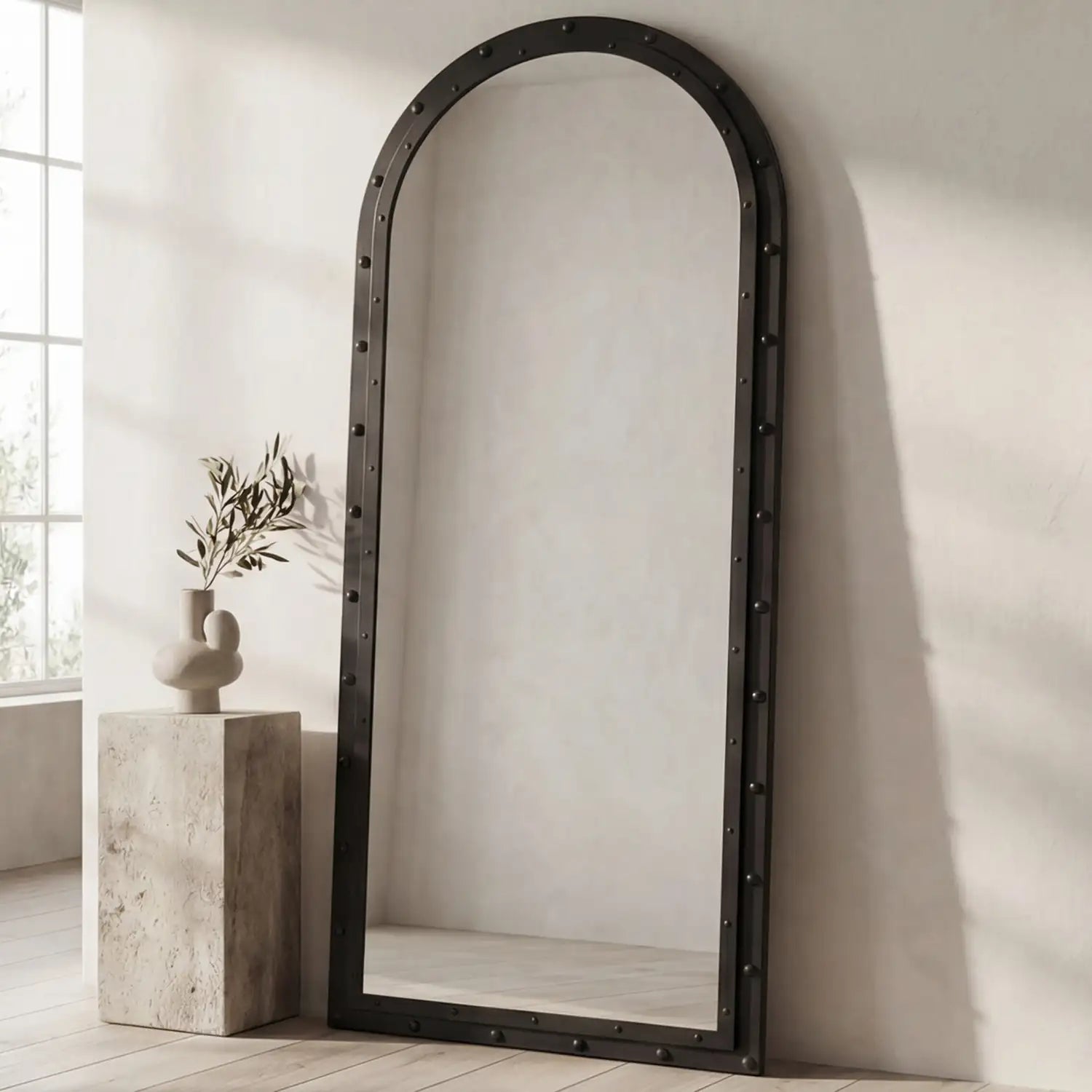 MOES HUGHES MIRRORS - Mirrors