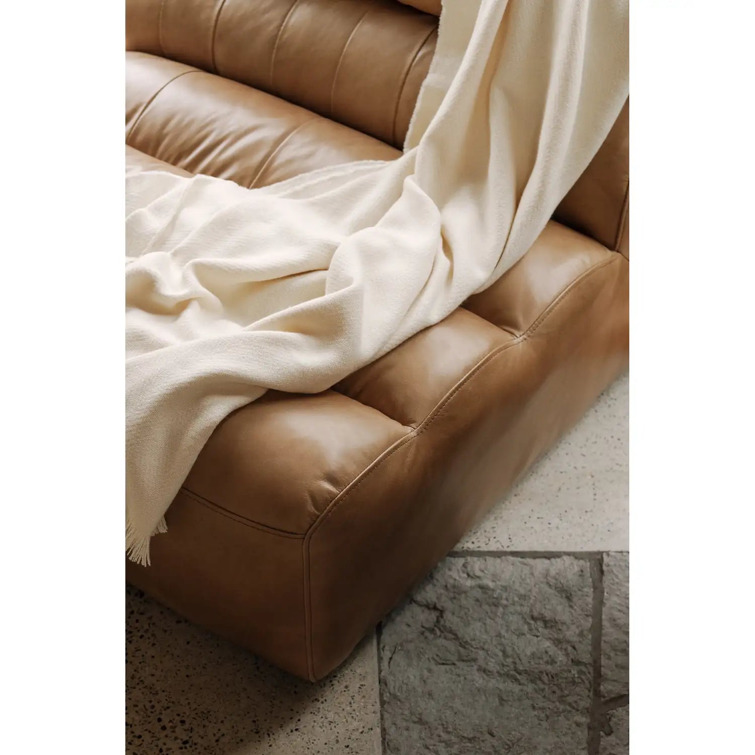 MOES, RAMSAY SLIPPER CHAIRS, LOUNGE