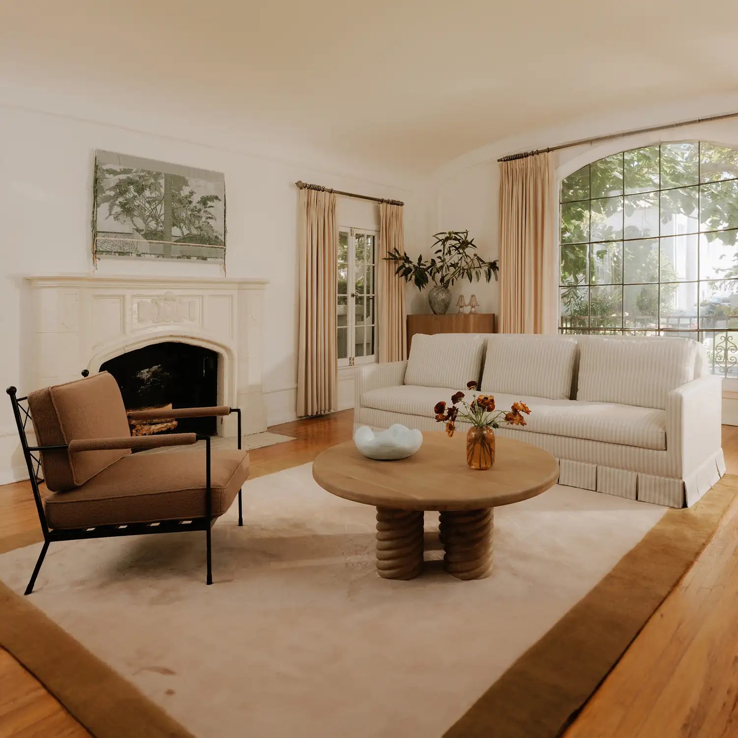 MOE'S HOME COLLECTION QN-1035-12 7504650b-dd8c-4338-b1eb-479a795c68d5