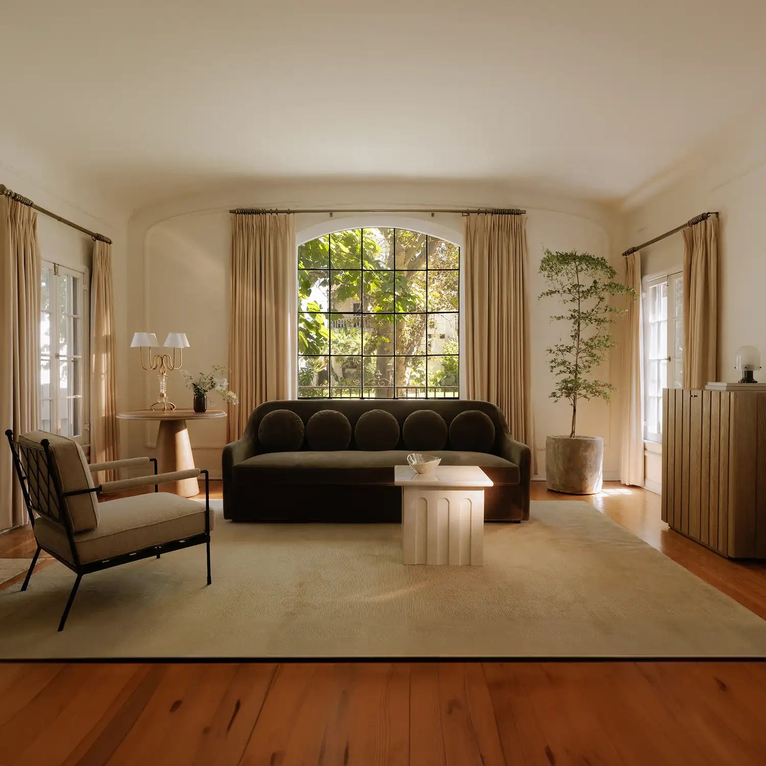 MOE'S HOME COLLECTION QN-1035-34 17137c85-5894-4d5e-aa2f-a1a1211a68fe