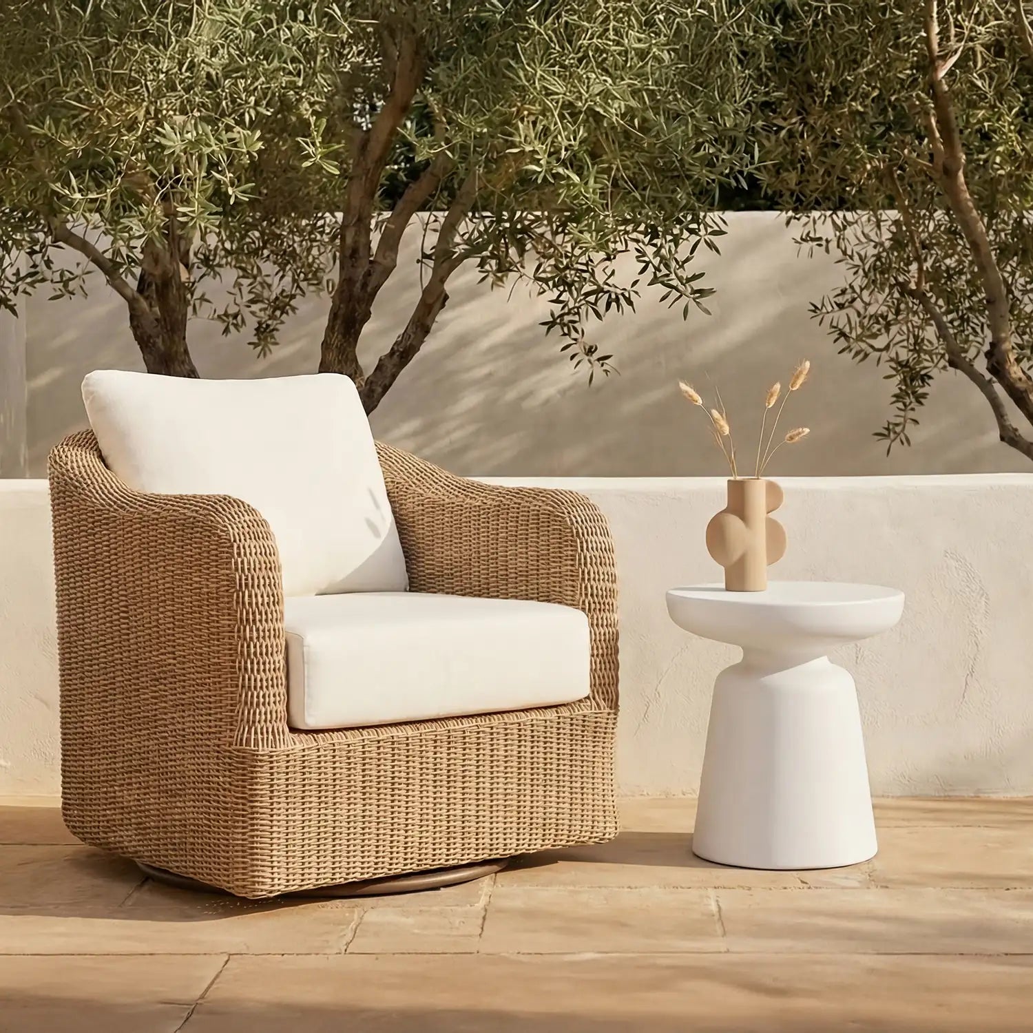 MOES RUTH OUTDOOR TABLES - Outdoor Tables