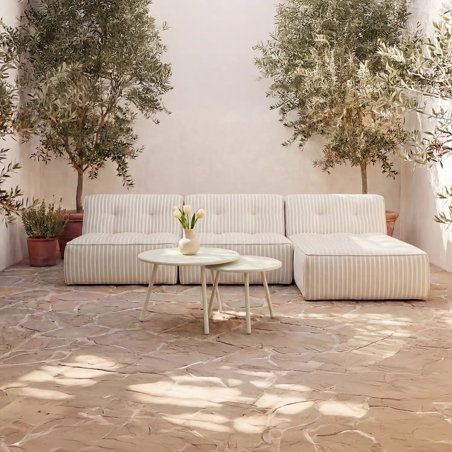 MOES KARI OUTDOOR COFFEE TABLES - Outdoor Tables