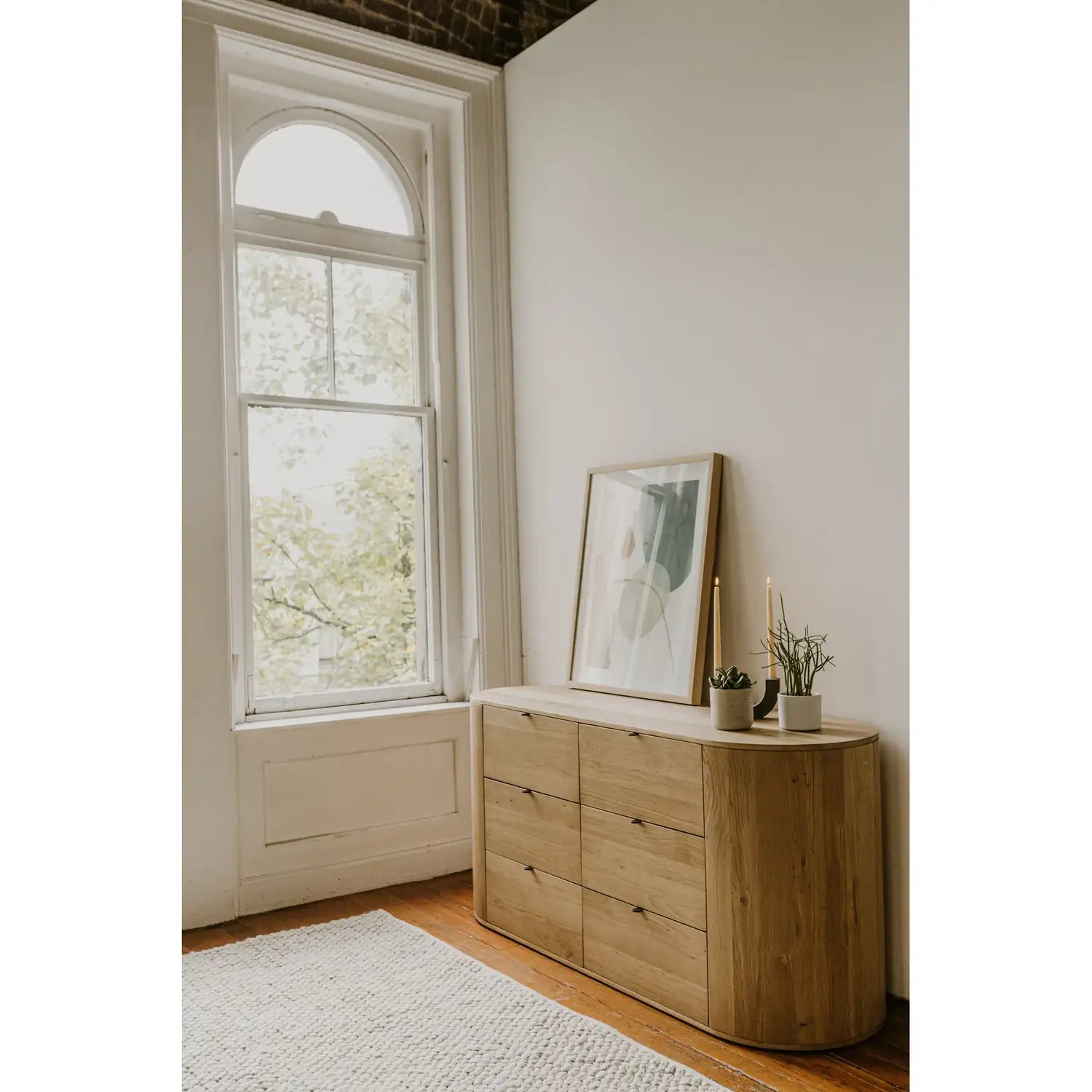MOES, THEO DRESSERS, DRESSERS