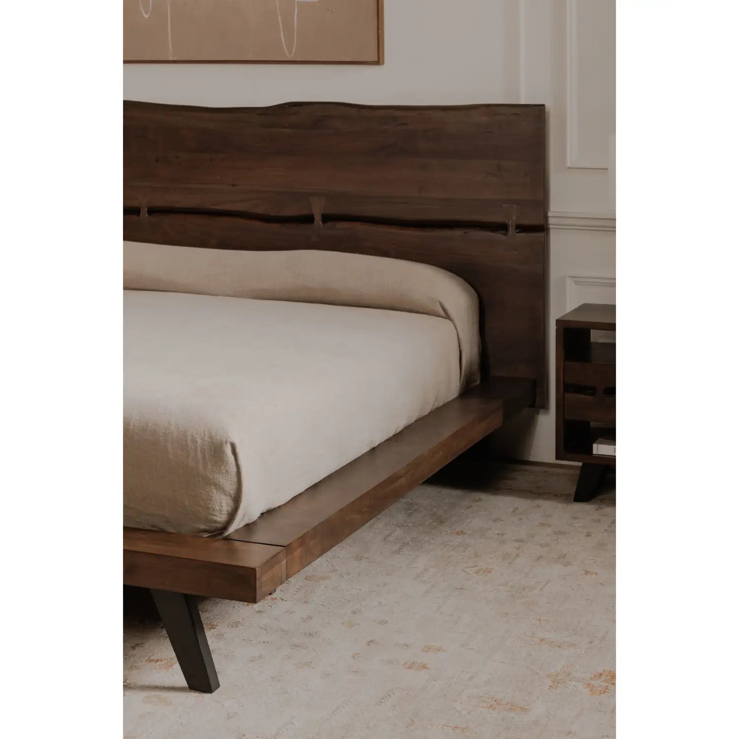 MOE'S, MADAGASCAR BEDS, BEDS