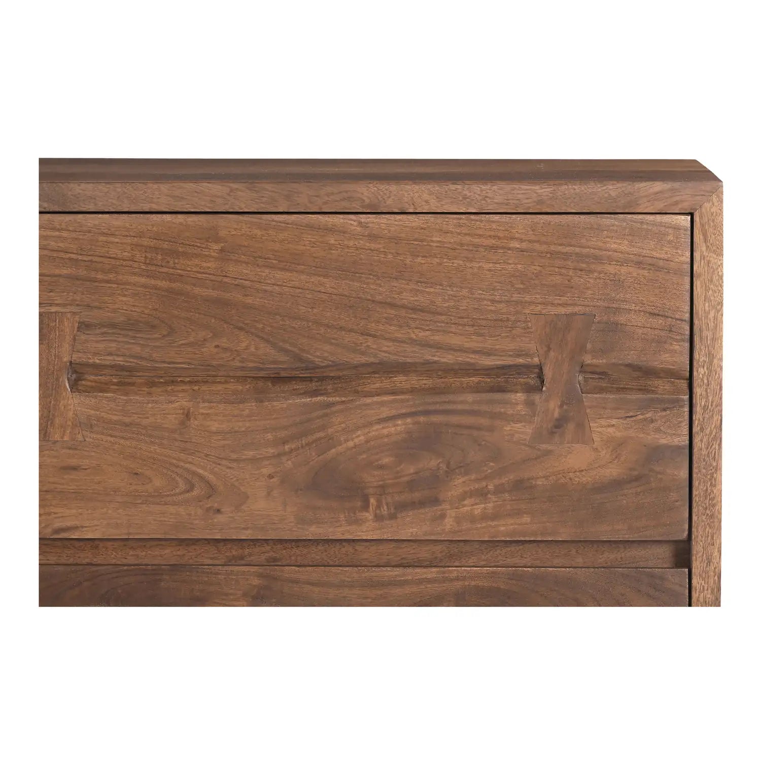 MOES, MADAGASCAR DRESSERS, DRESSERS