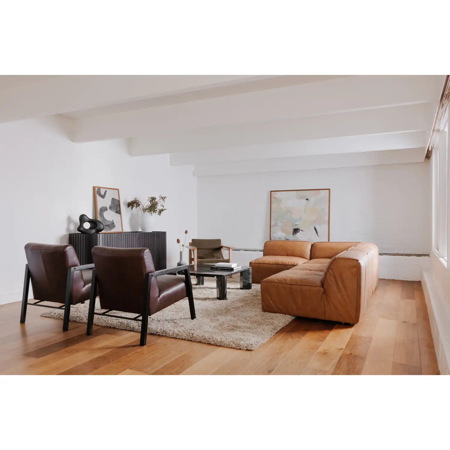 MOES, FORM SLIPPER CHAIRS, LOUNGE