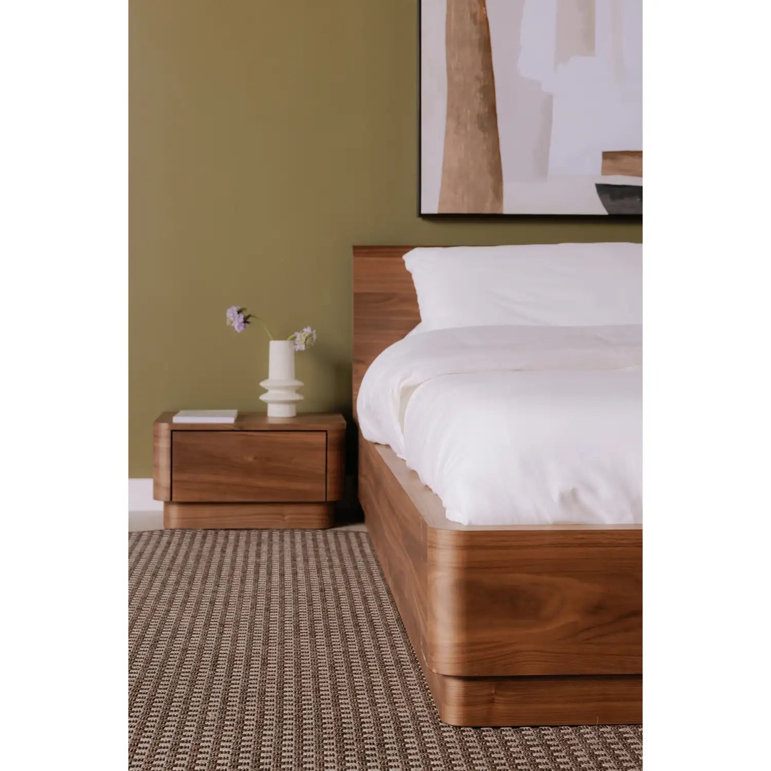 MOE'S, OFF BEDS, BEDS