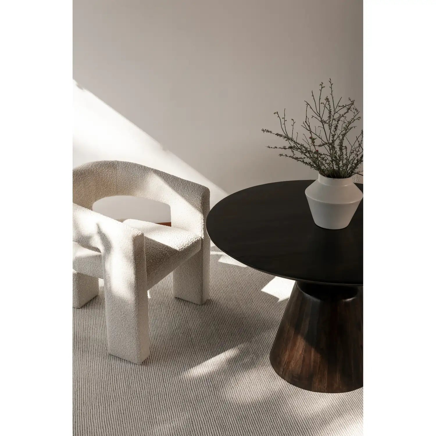 MOES, ELO ACCENT CHAIRS, LOUNGE