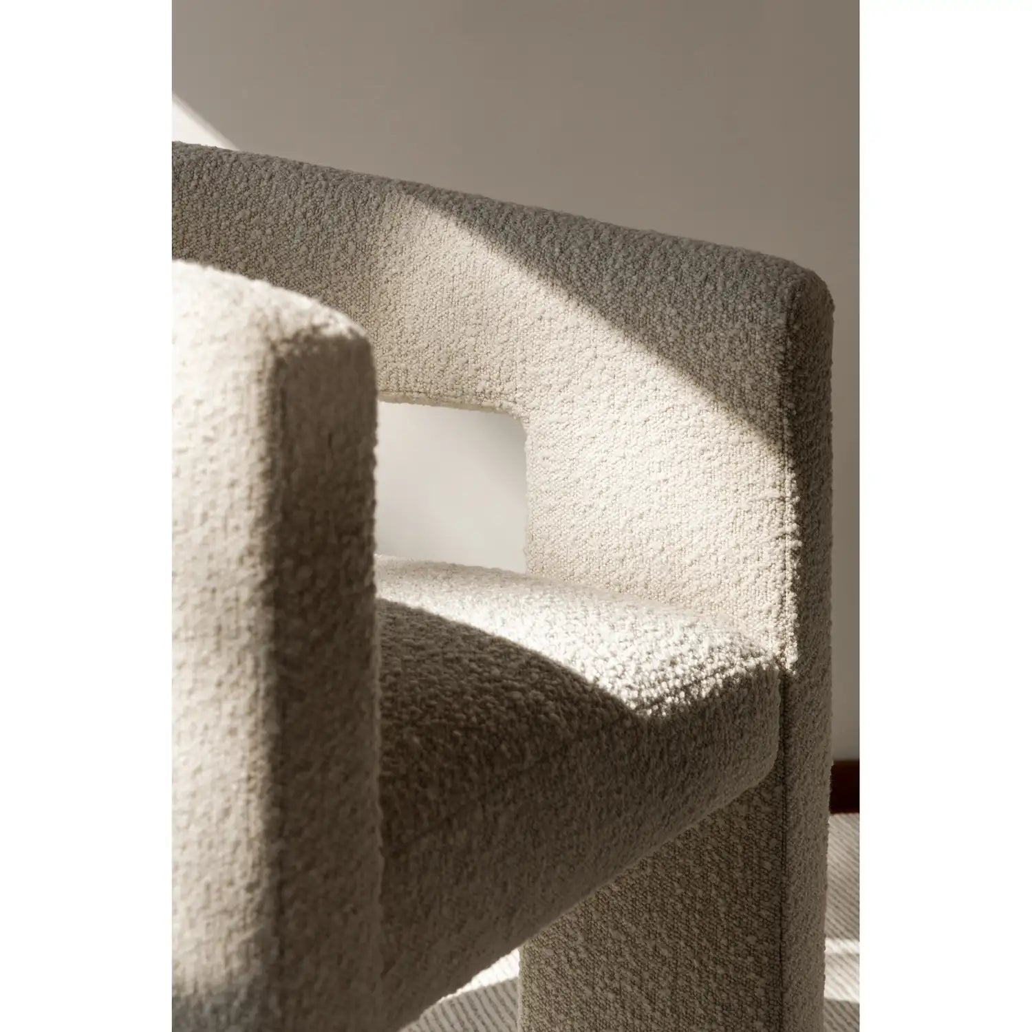 MOES, ELO ACCENT CHAIRS, LOUNGE