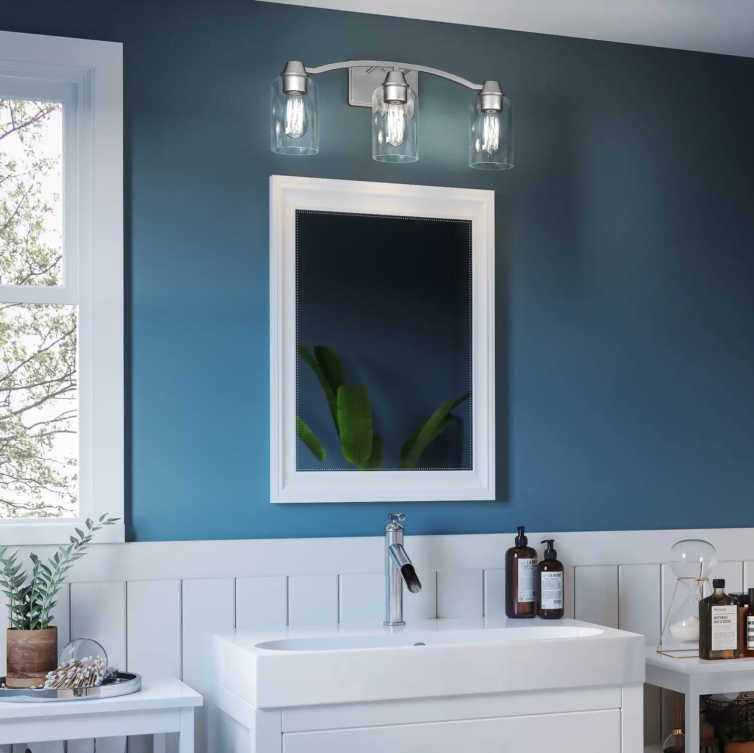 QUOIZEL, ACACIA BATH LIGHT, BATH VANITY LIGHT