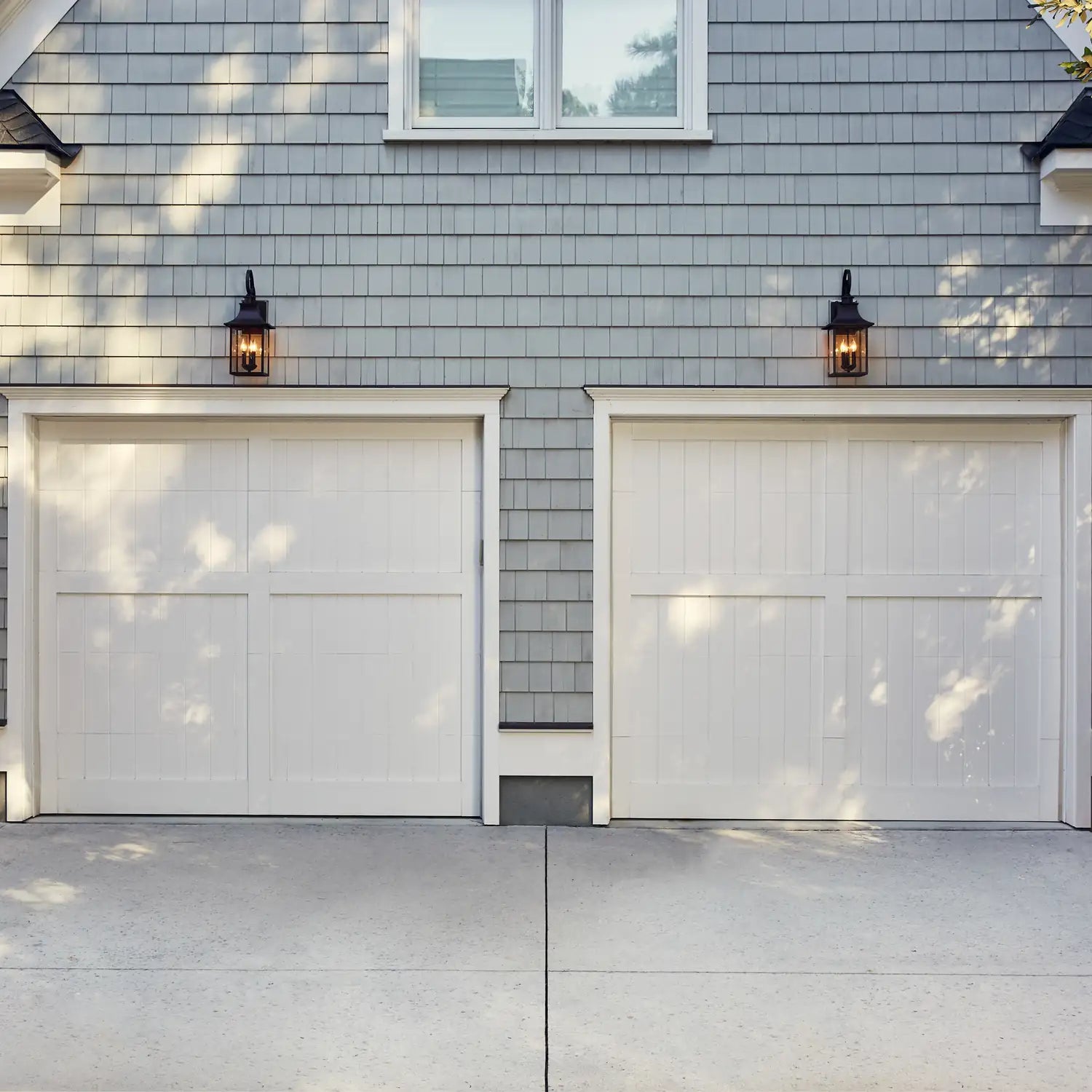 QUOIZEL, CHANCELLOR OUTDOOR LANTERN, OUTDOOR CEILING LIGHTS