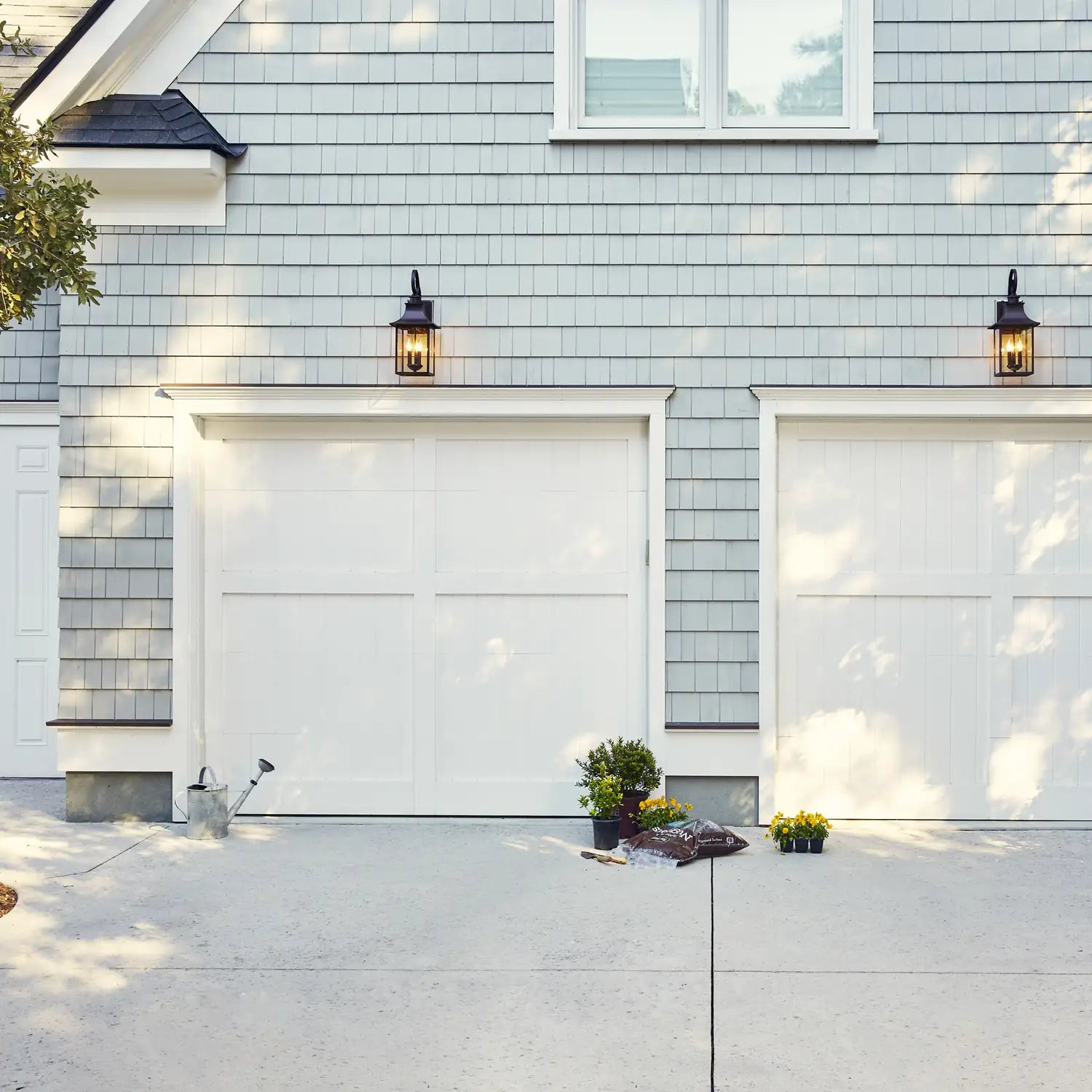 QUOIZEL, CHANCELLOR OUTDOOR LANTERN, OUTDOOR CEILING LIGHTS