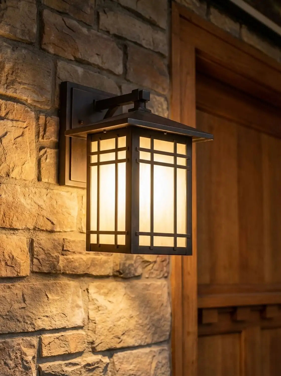 QUOIZEL, HILLCREST OUTDOOR LANTERN, OUTDOOR CEILING LIGHTS
