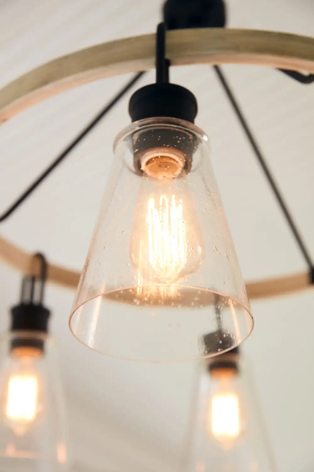 QUOIZEL, KINGSBRIDGE CHANDELIER, CHANDELIER LIGHT