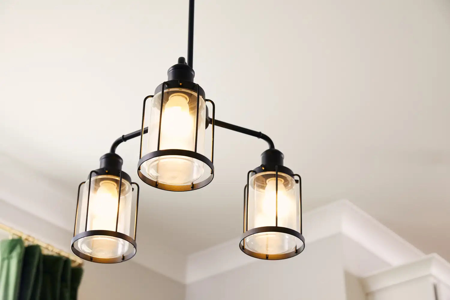 QUOIZEL, LUDLOW CHANDELIER, CHANDELIER LIGHT