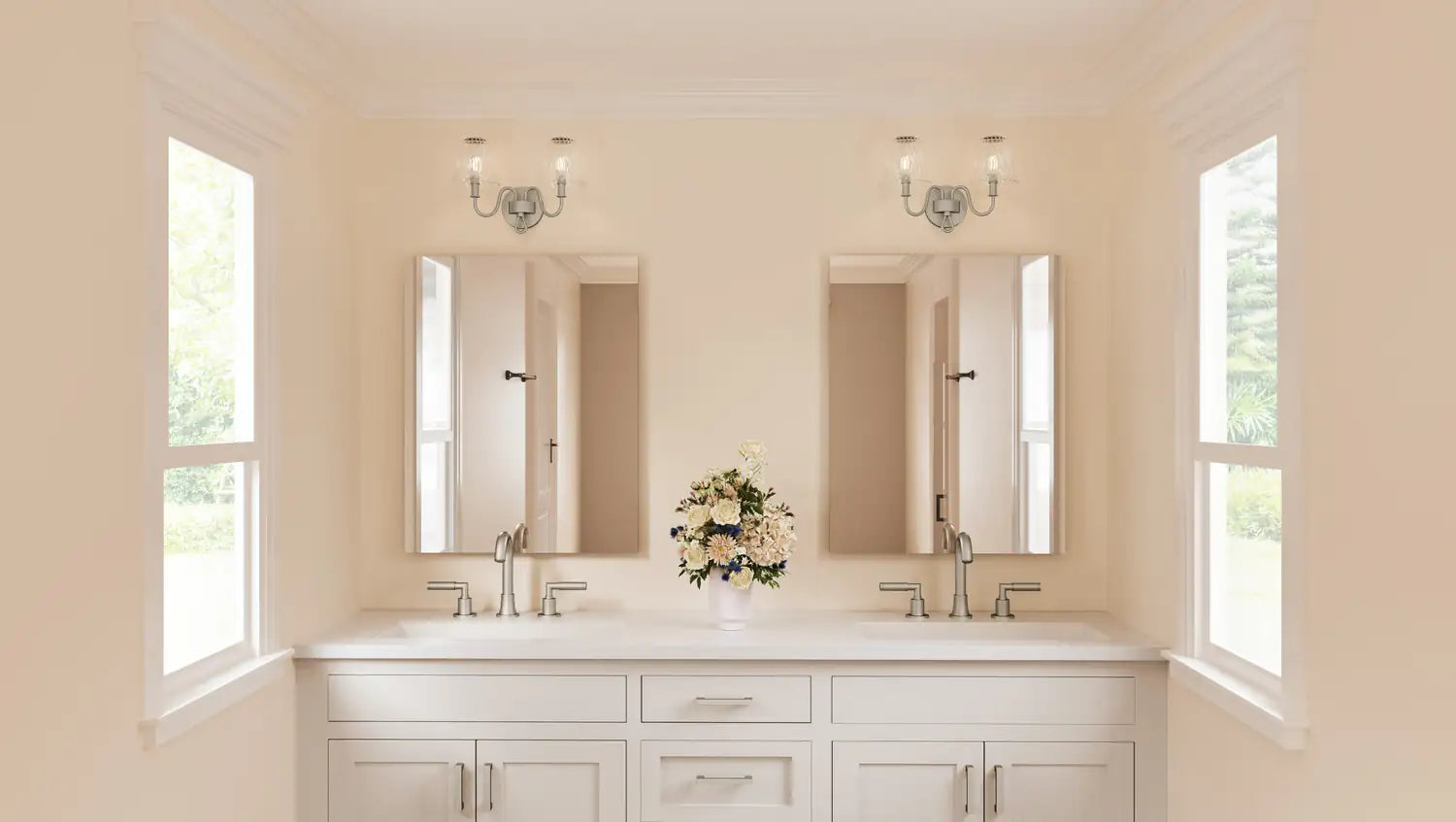 QUOIZEL, MCKINNEY BATH LIGHT, BATH VANITY LIGHT