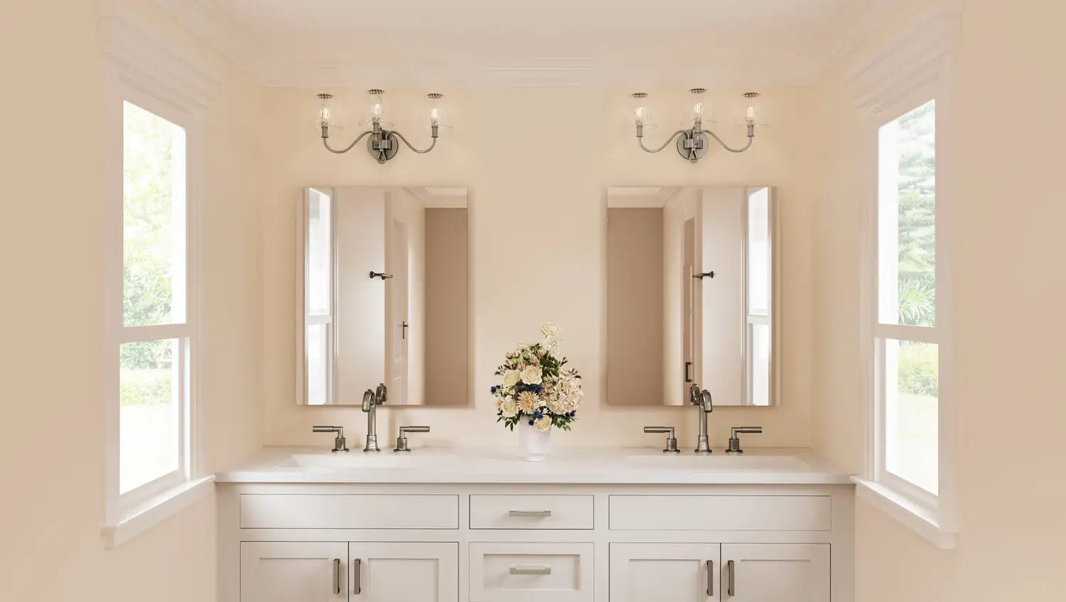 QUOIZEL, MCKINNEY BATH LIGHT, BATH VANITY LIGHT