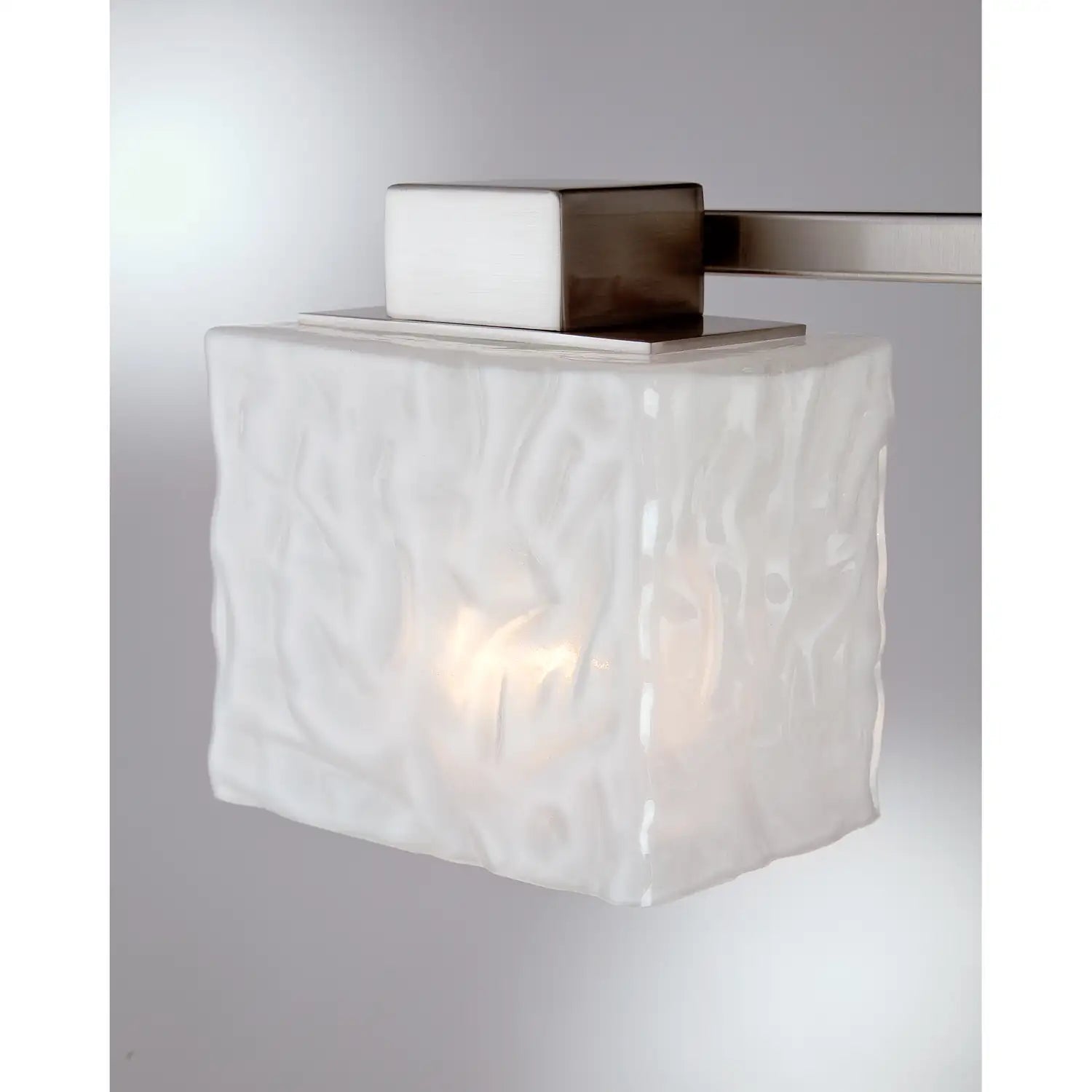 QUOIZEL, MELODY BATH LIGHT, BATH VANITY LIGHT