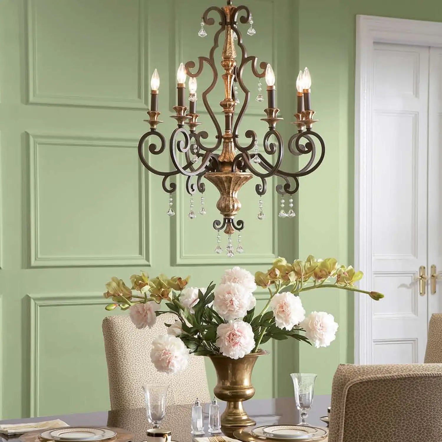 QUOIZEL, MARQUETTE CHANDELIER, CHANDELIER LIGHT