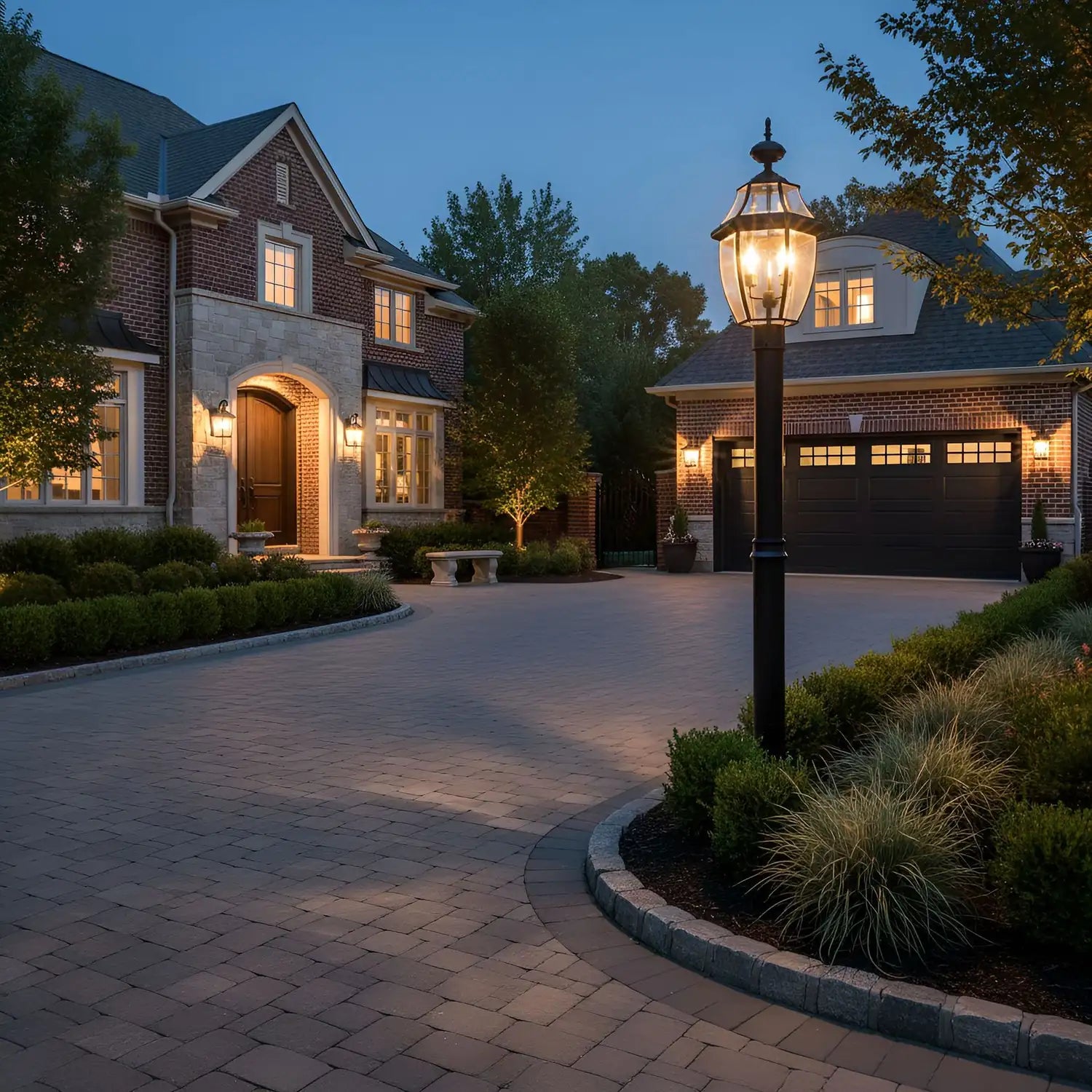 QUOIZEL, NEWBURY OUTDOOR LANTERN, OUTDOOR CEILING LIGHTS