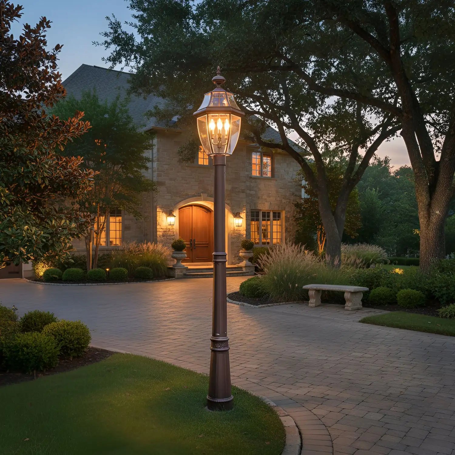QUOIZEL, NEWBURY OUTDOOR LANTERN, OUTDOOR CEILING LIGHTS