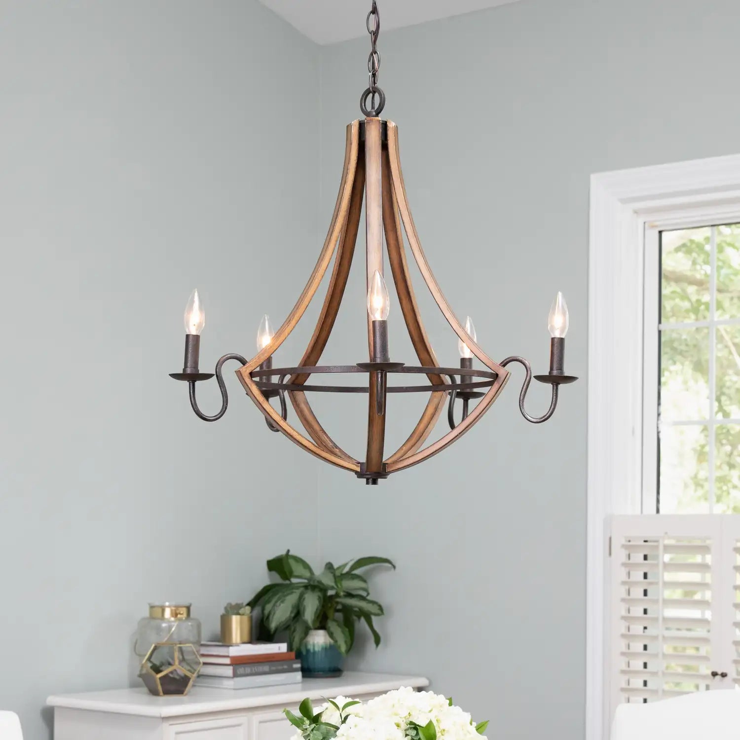 QUOIZEL, SHIRE CHANDELIER, CHANDELIER LIGHT