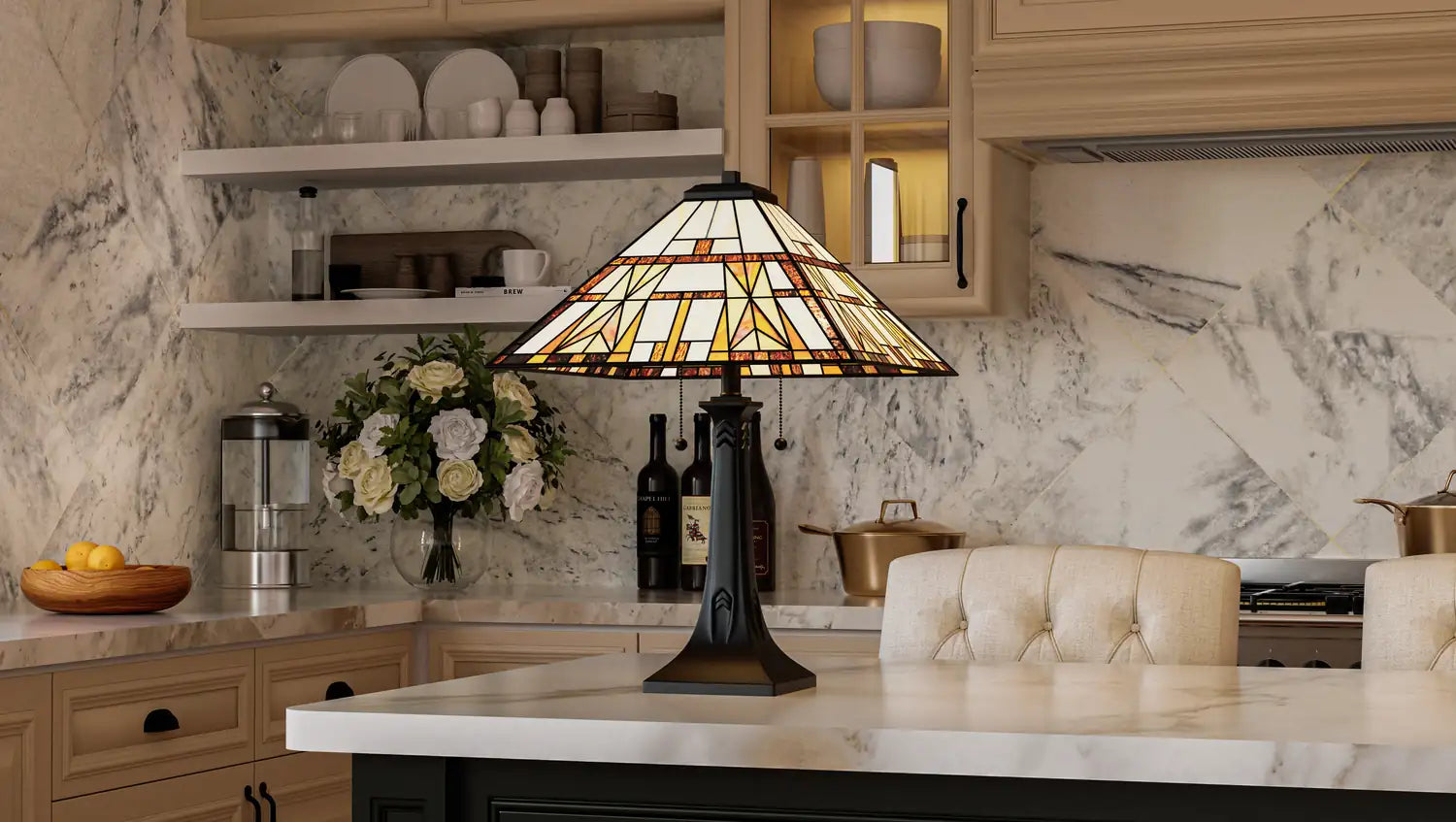 QUOIZEL, TIFFANY TABLE LAMP, TABLE LAMPS