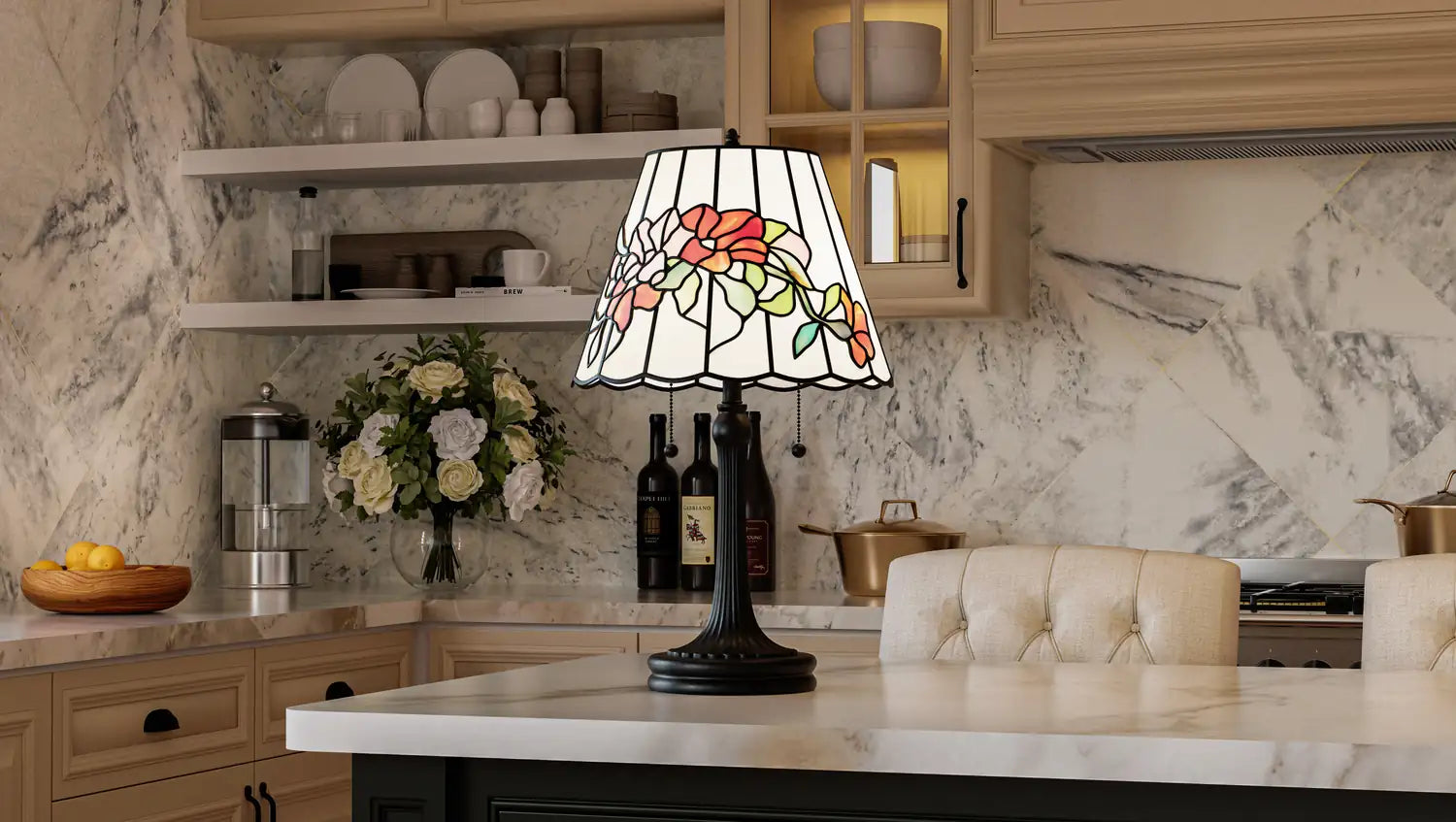 QUOIZEL, TIFFANY TABLE LAMP, TABLE LAMPS