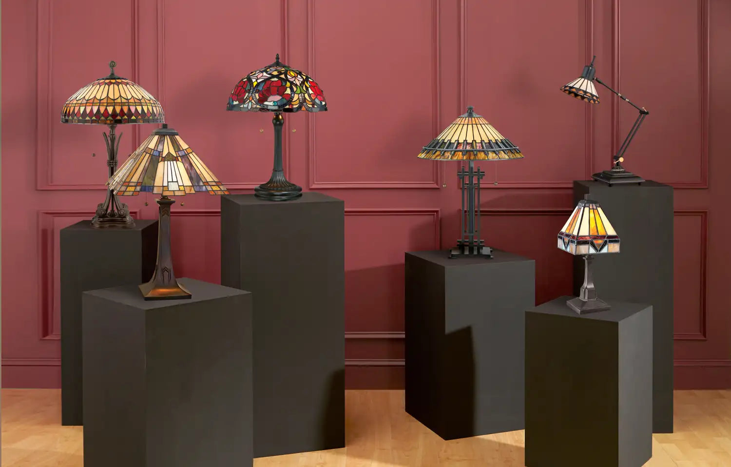 QUOIZEL, LARISSA TABLE LAMP, TABLE LAMPS