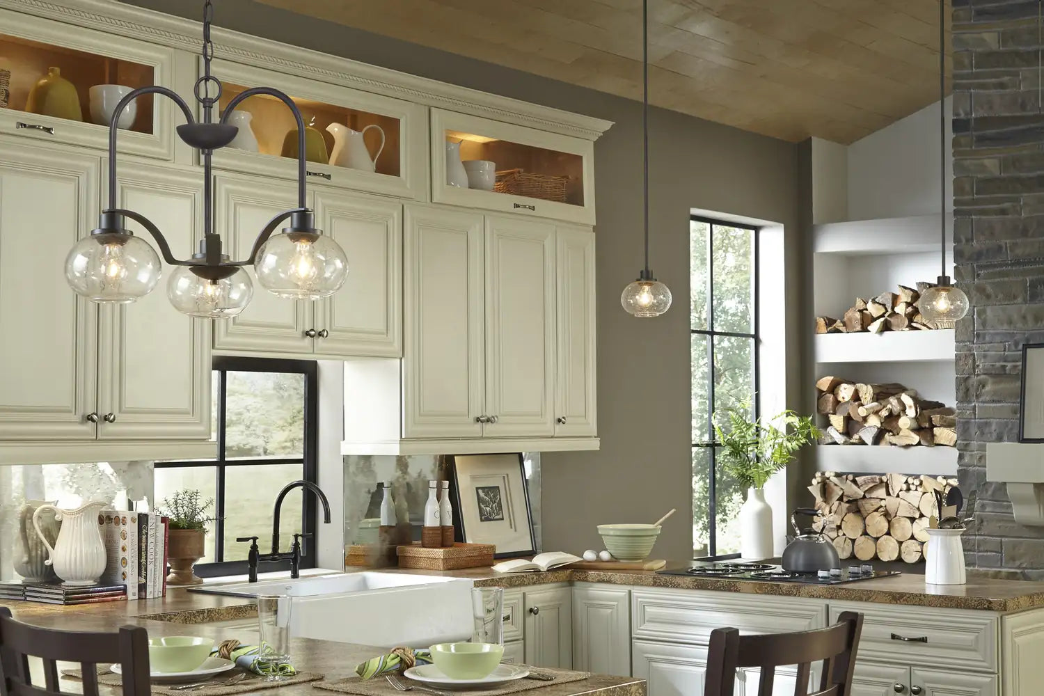 QUOIZEL, TRILOGY PENDANT, PENDANT LIGHT