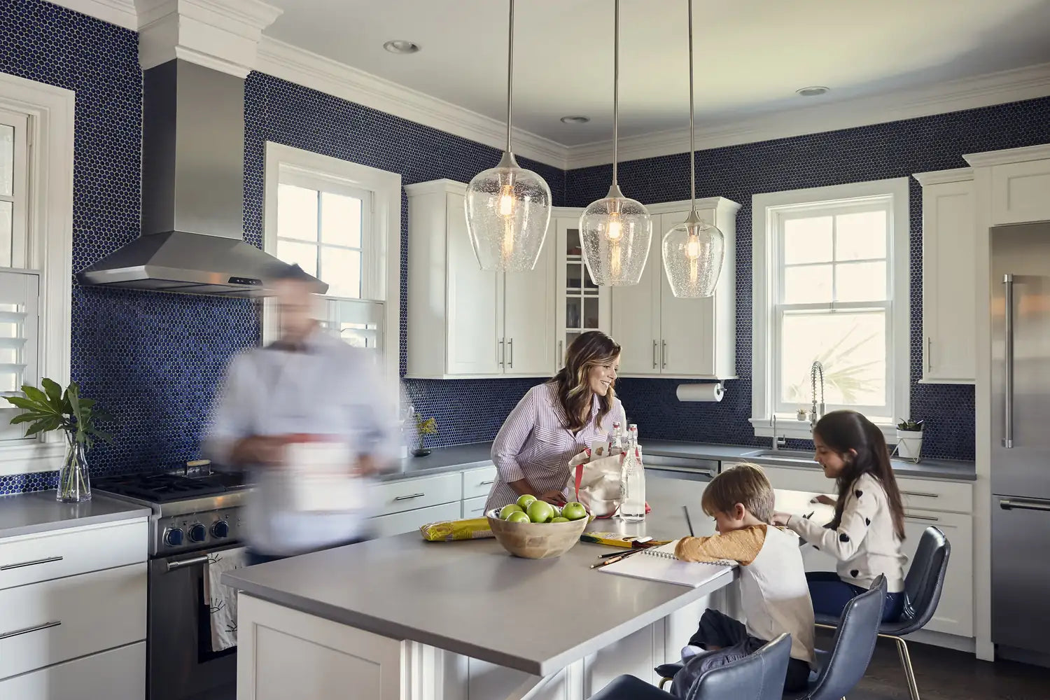 QUOIZEL, TOWNE PENDANT, PENDANT LIGHT