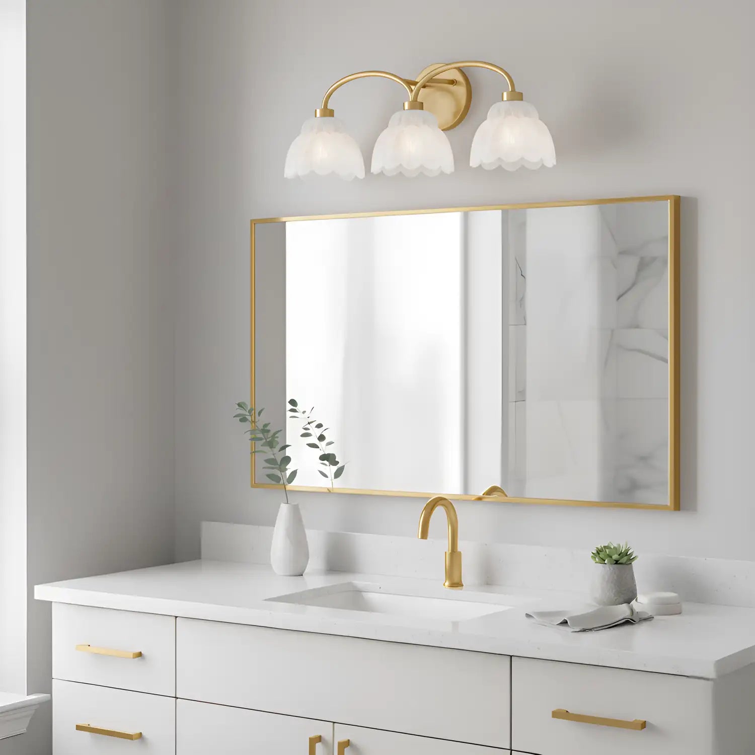 QUOIZEL, WHITECAP BATH LIGHT, BATH VANITY LIGHT