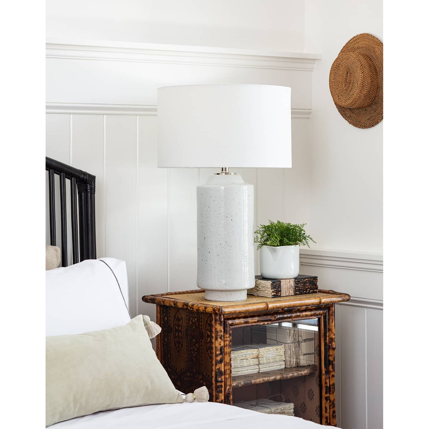 Regina Andrew, MARKUS CERAMIC TABLE LAMP, TABLE LAMPS