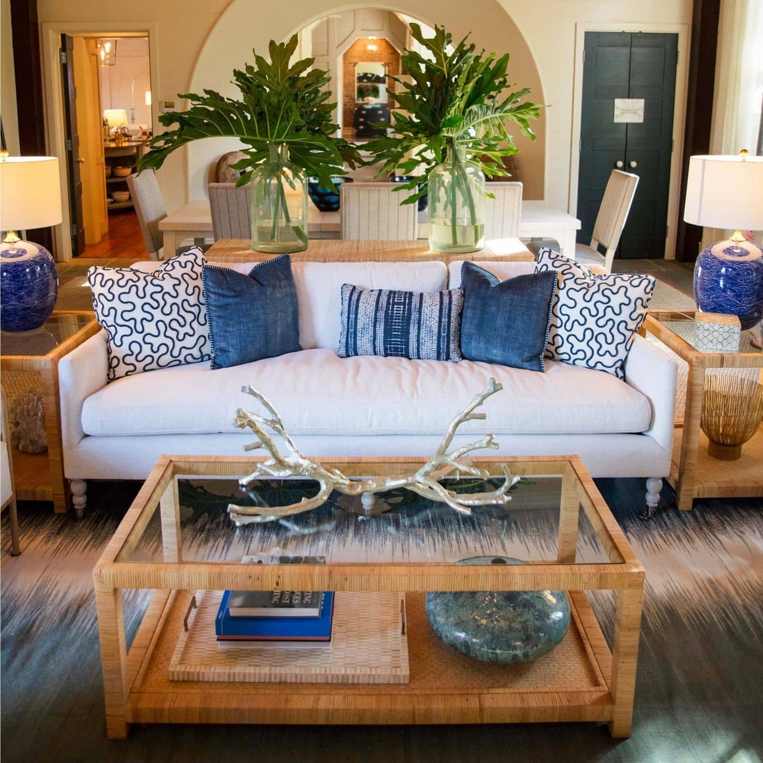 Regina Andrew METAL BRANCH - Decorative Accents