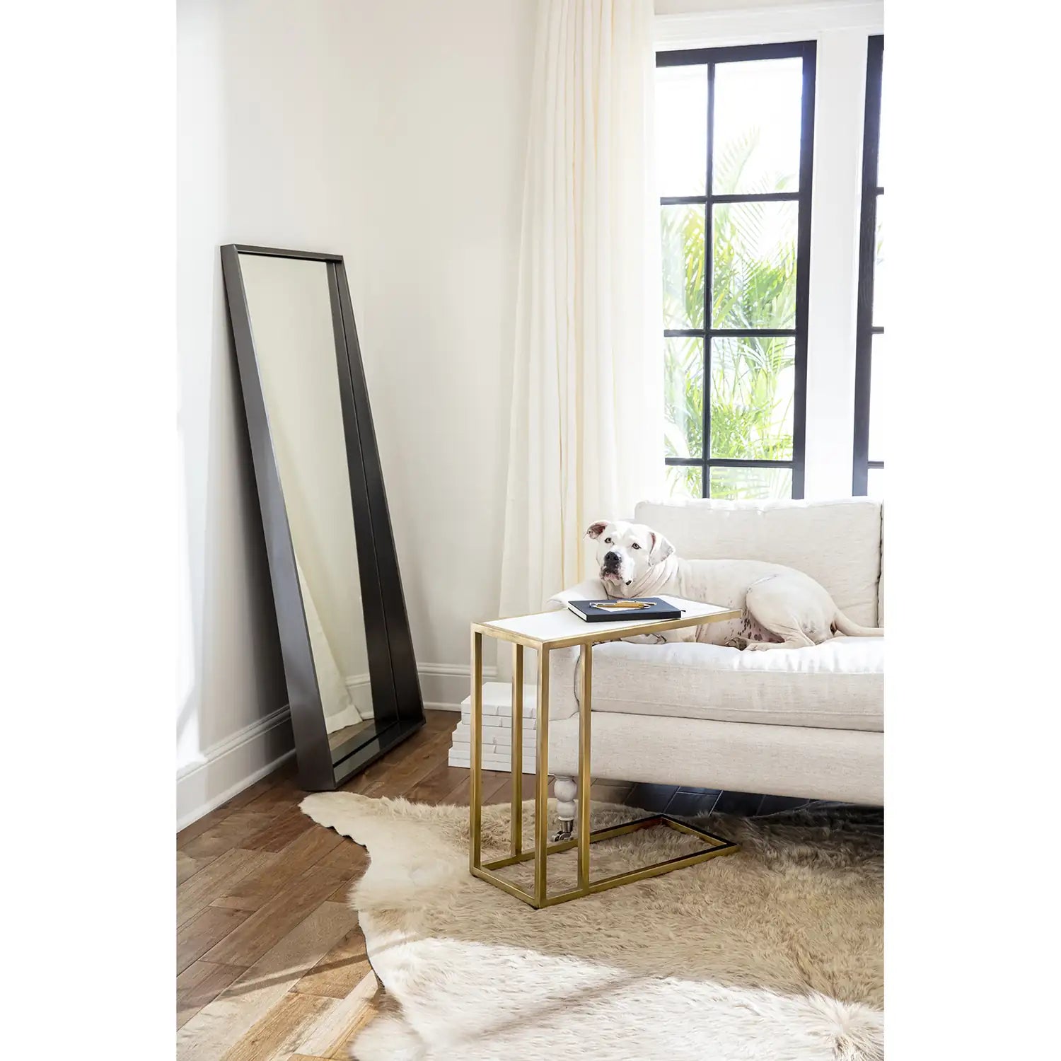 Regina Andrew ECHELON SOFA HUGGER TABLE - Side