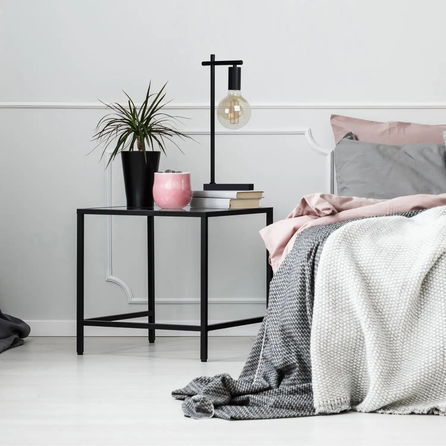 RENWIL, TOWNSHED TABLE LAMP, TABLE LAMPS
