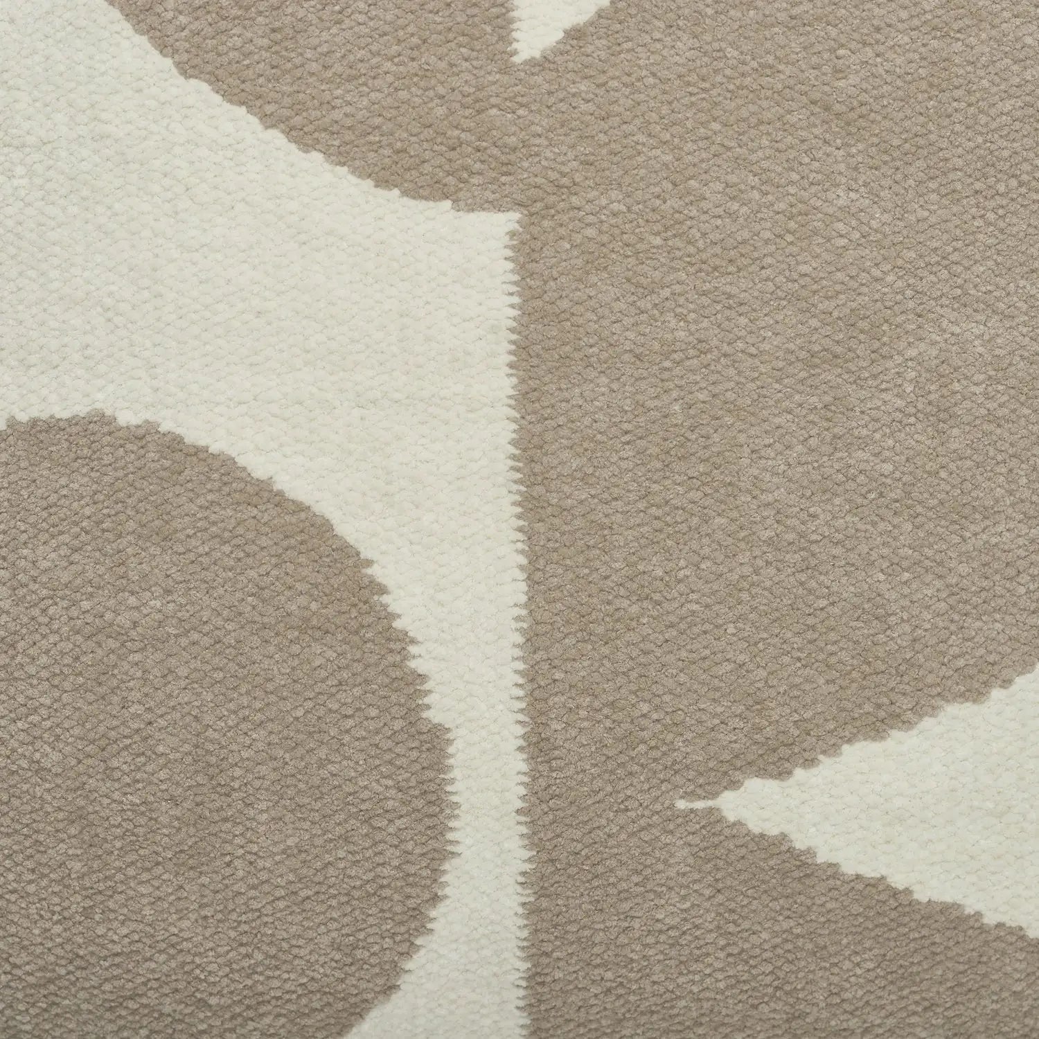 RENWIL FERLA INDOOR PILLOW - Decorative Accents