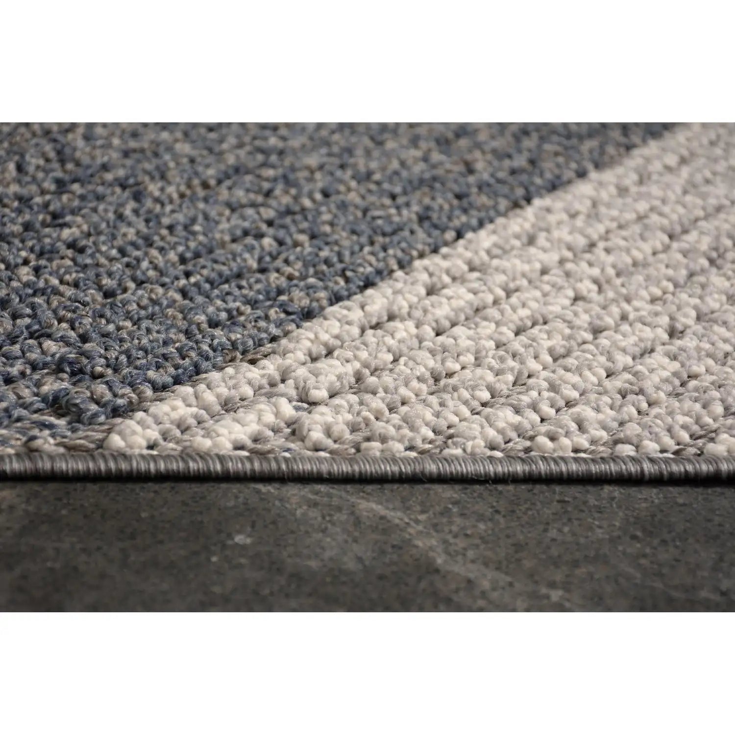 RENWIL AMBROSE INDOOR RUG - Rugs