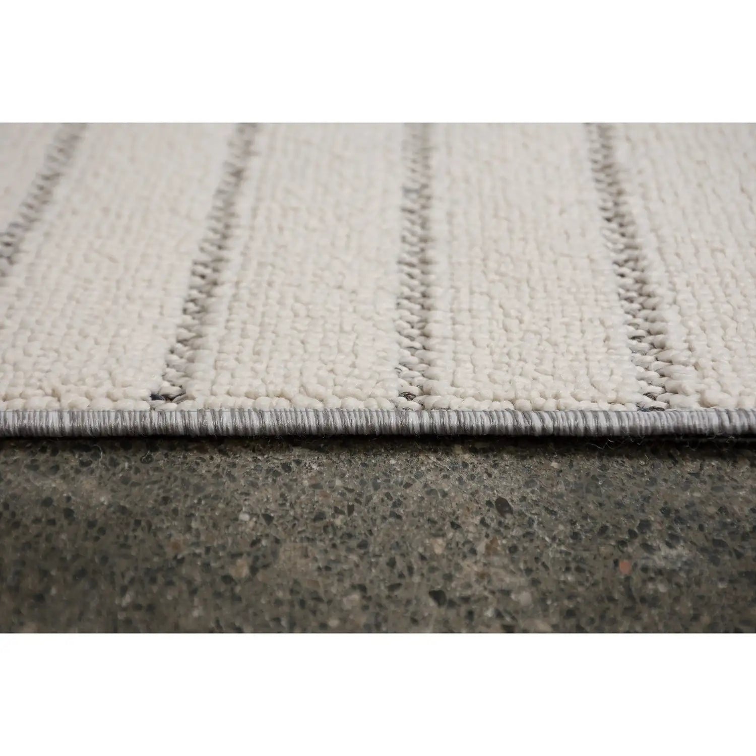 RENWIL AMBROSE INDOOR RUG - Rugs