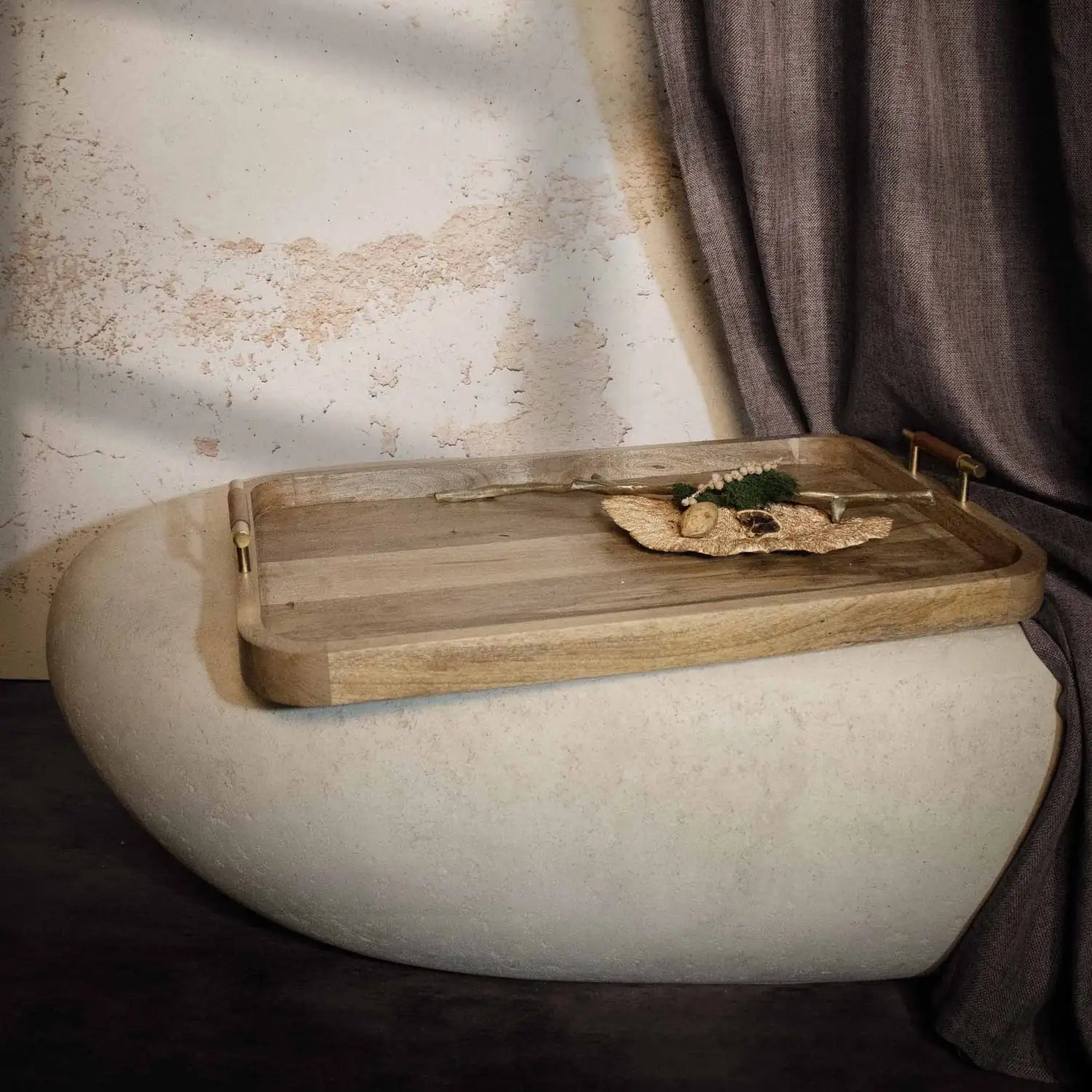 RENWIL MANGO INDOOR MANGO WOOD TRAY - Decorative Accents