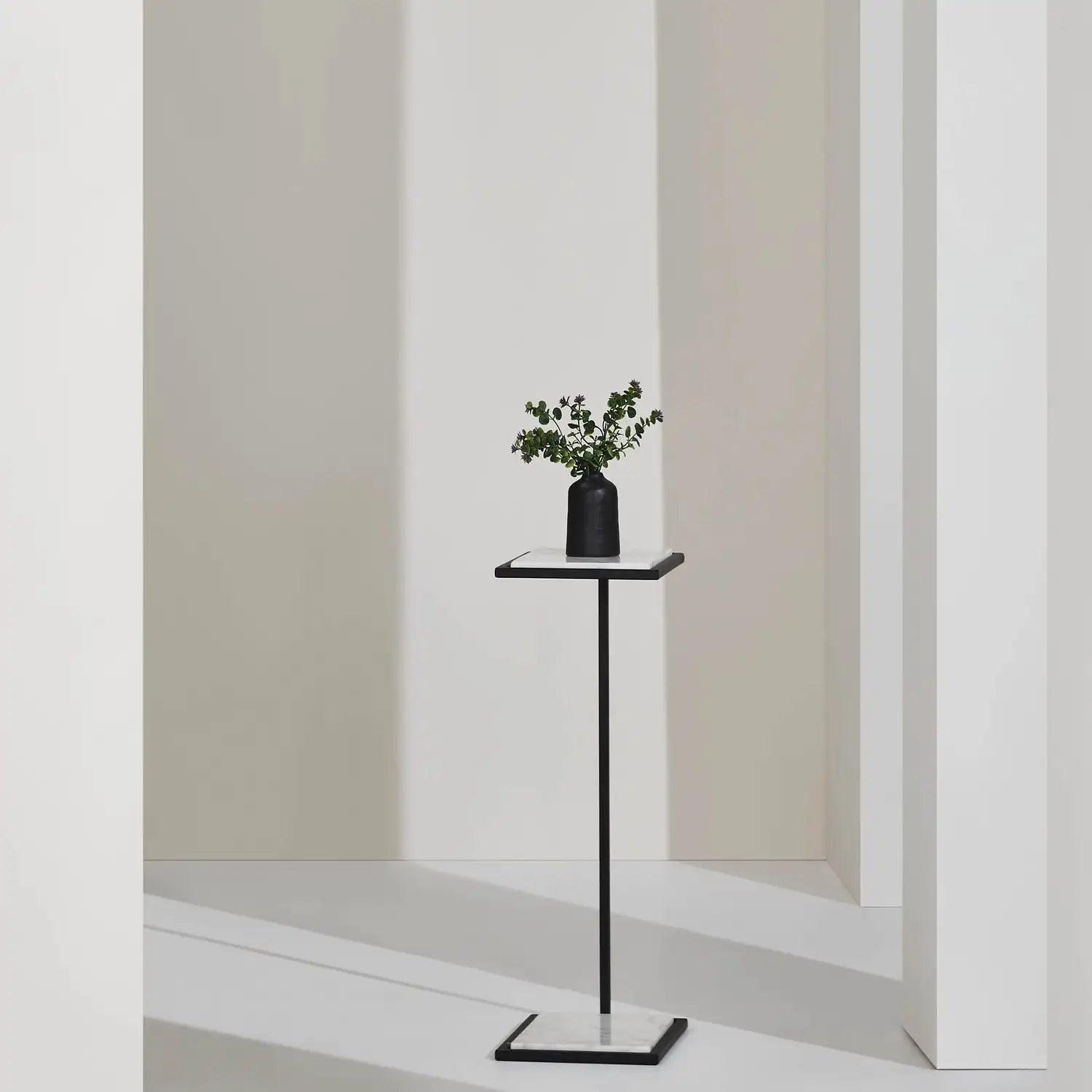 RENWIL DANICA INDOOR STEEL TABLE MATTE - Side