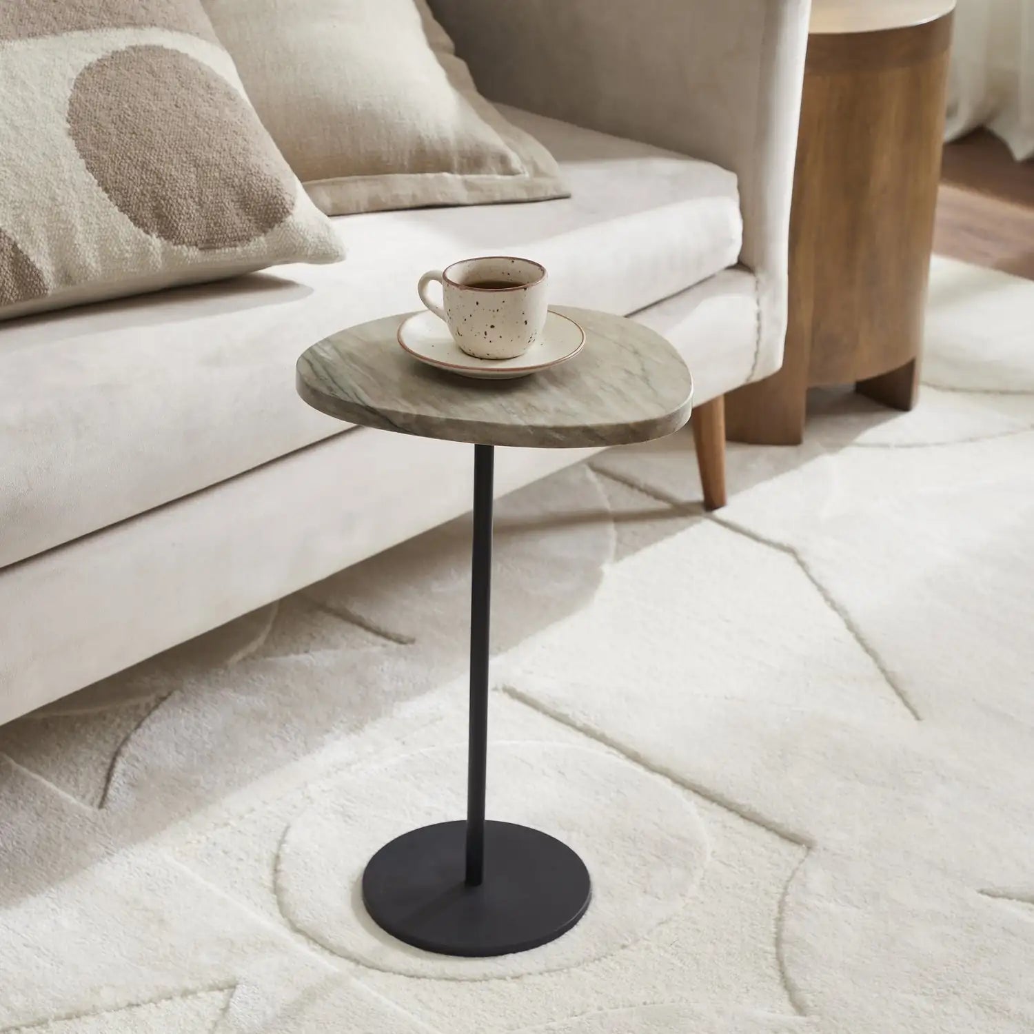RENWIL BETHANY INDOOR IRON SIDE TABLE - Side